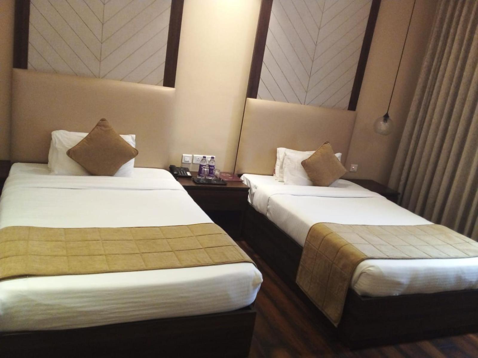 Deluxe Twin Room - Photo 1