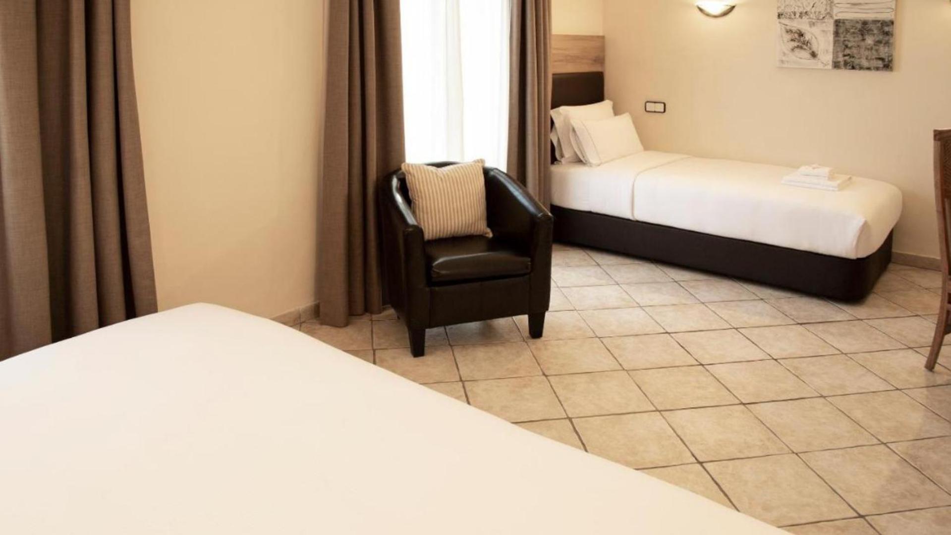 Habitación Doble o con Dos Camas Estándar con Cama Extra