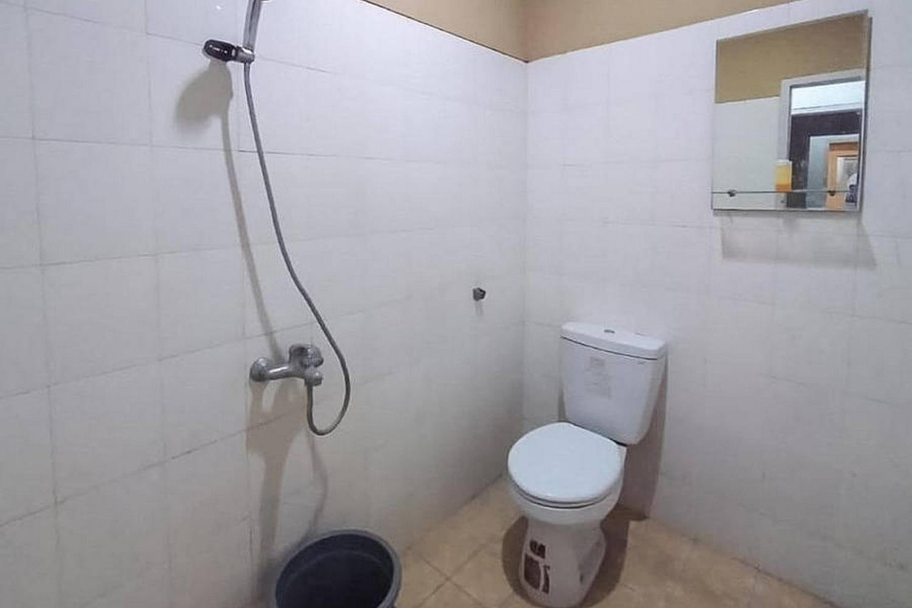 Standard Double Room - Photo 5