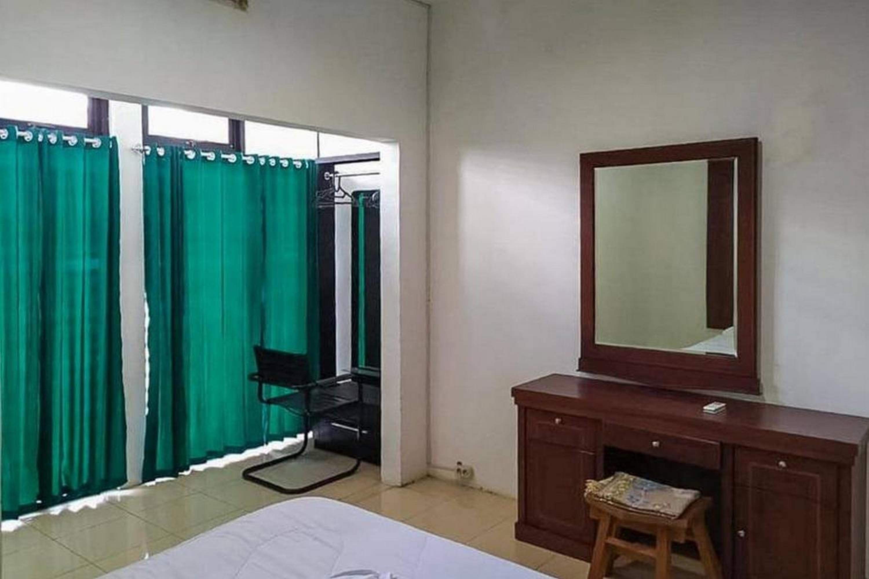 Standard Double Room - Photo 2