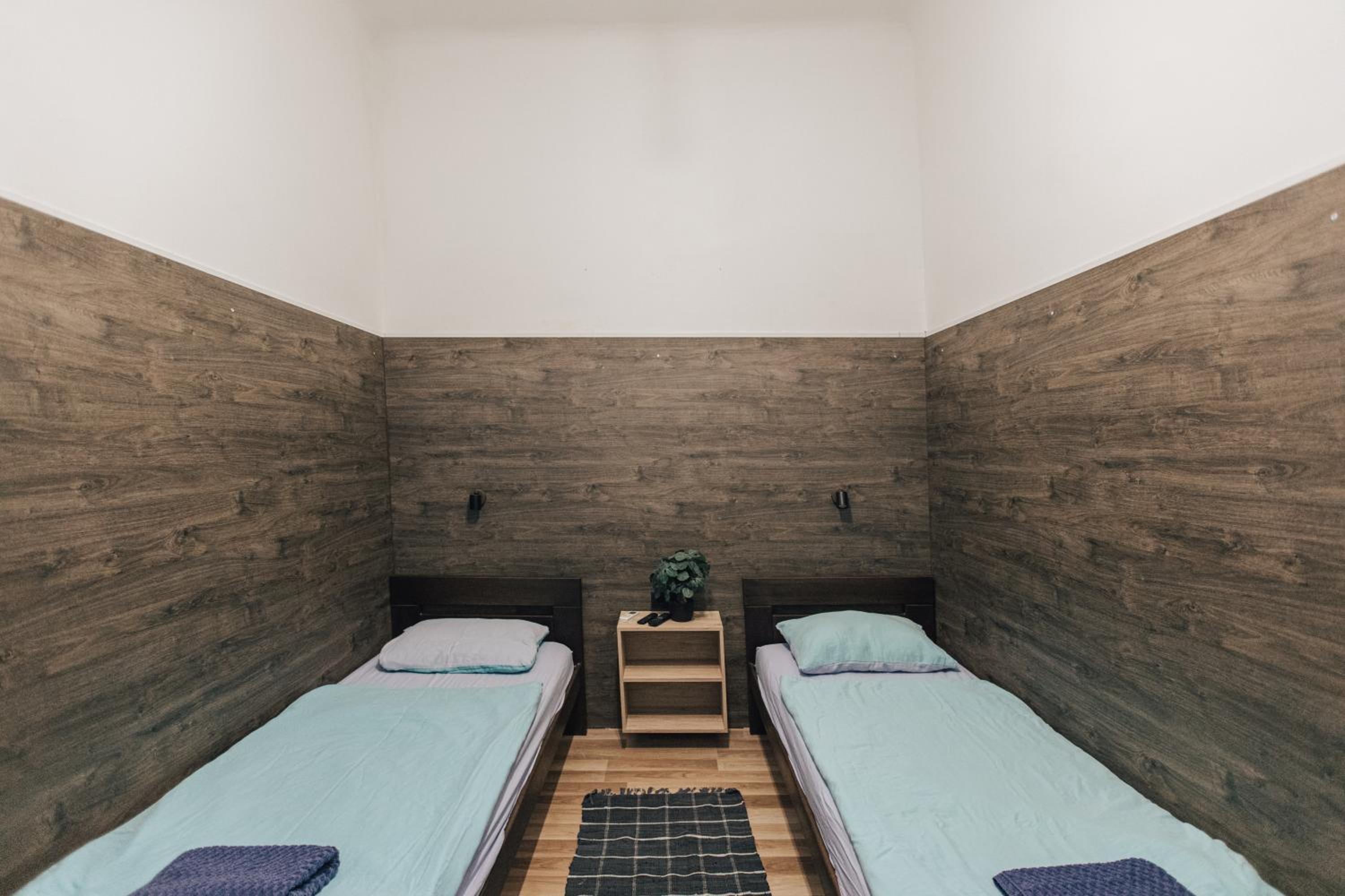 Twin Room - Photo 7