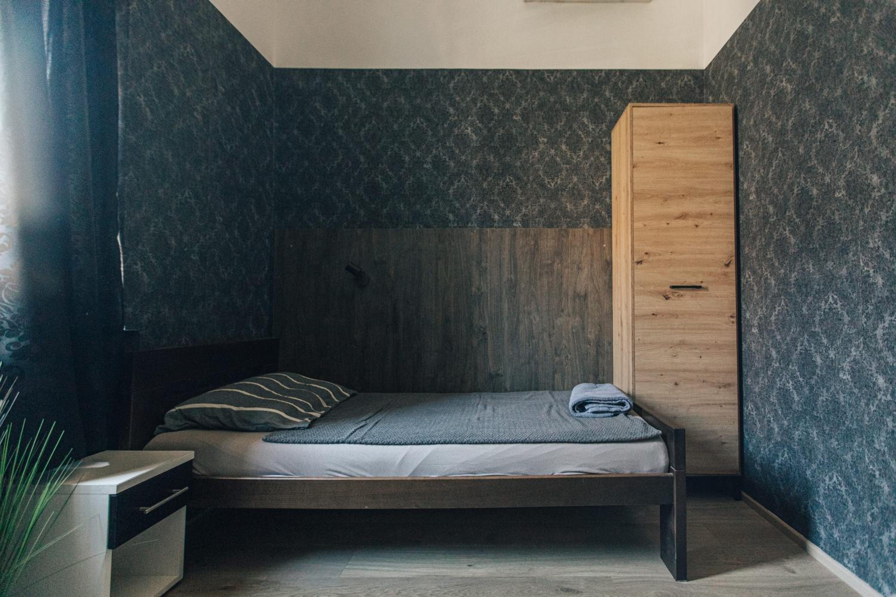 Twin Room - Photo 8