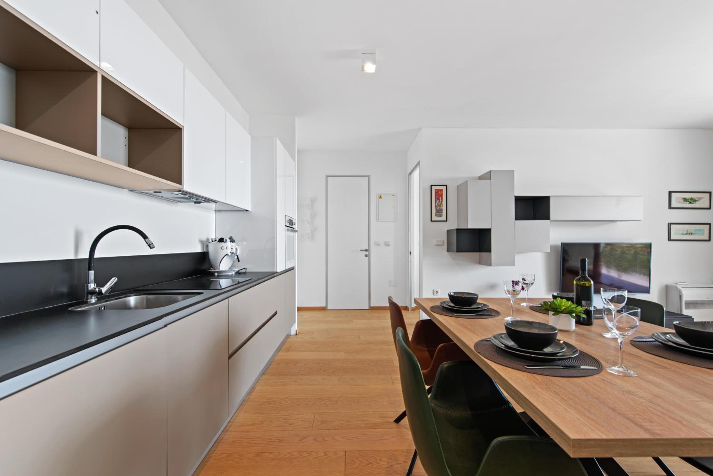 One-Bedroom Apartment - Photo 16