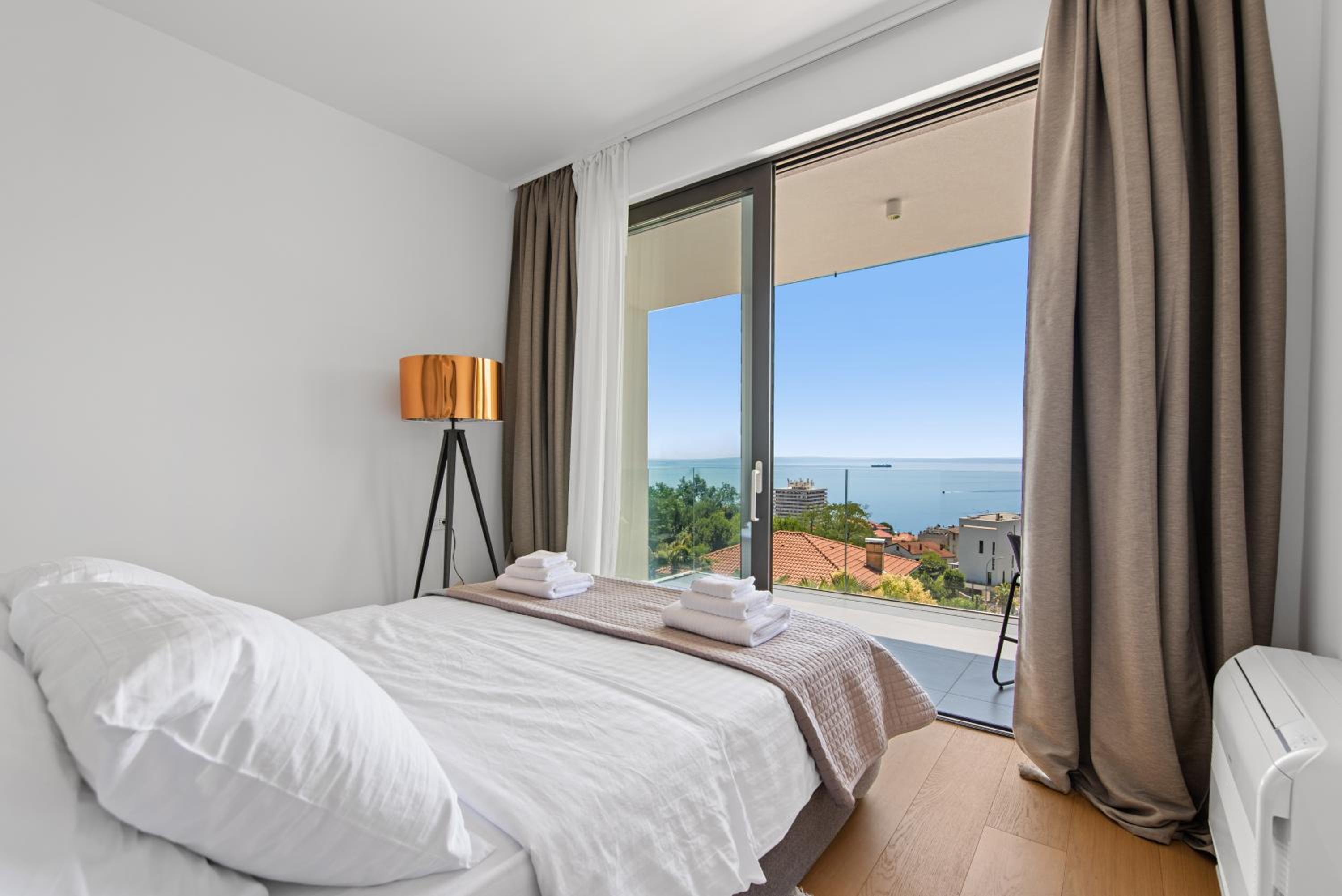 One-Bedroom Apartment - Photo 10