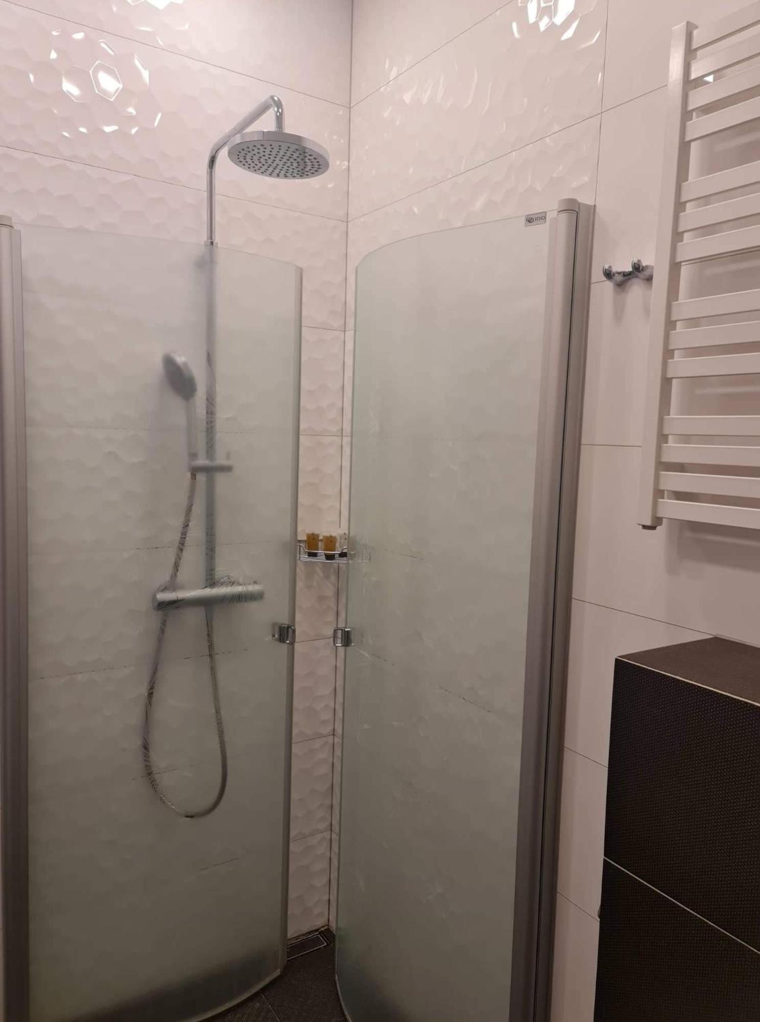 Two-Bedroom Apartment - Photo 2