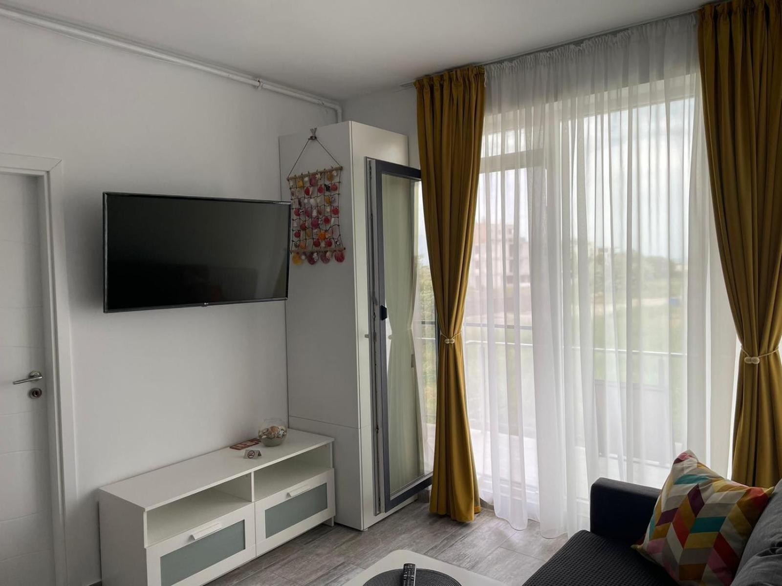 Apartment with Sea View photo 1
