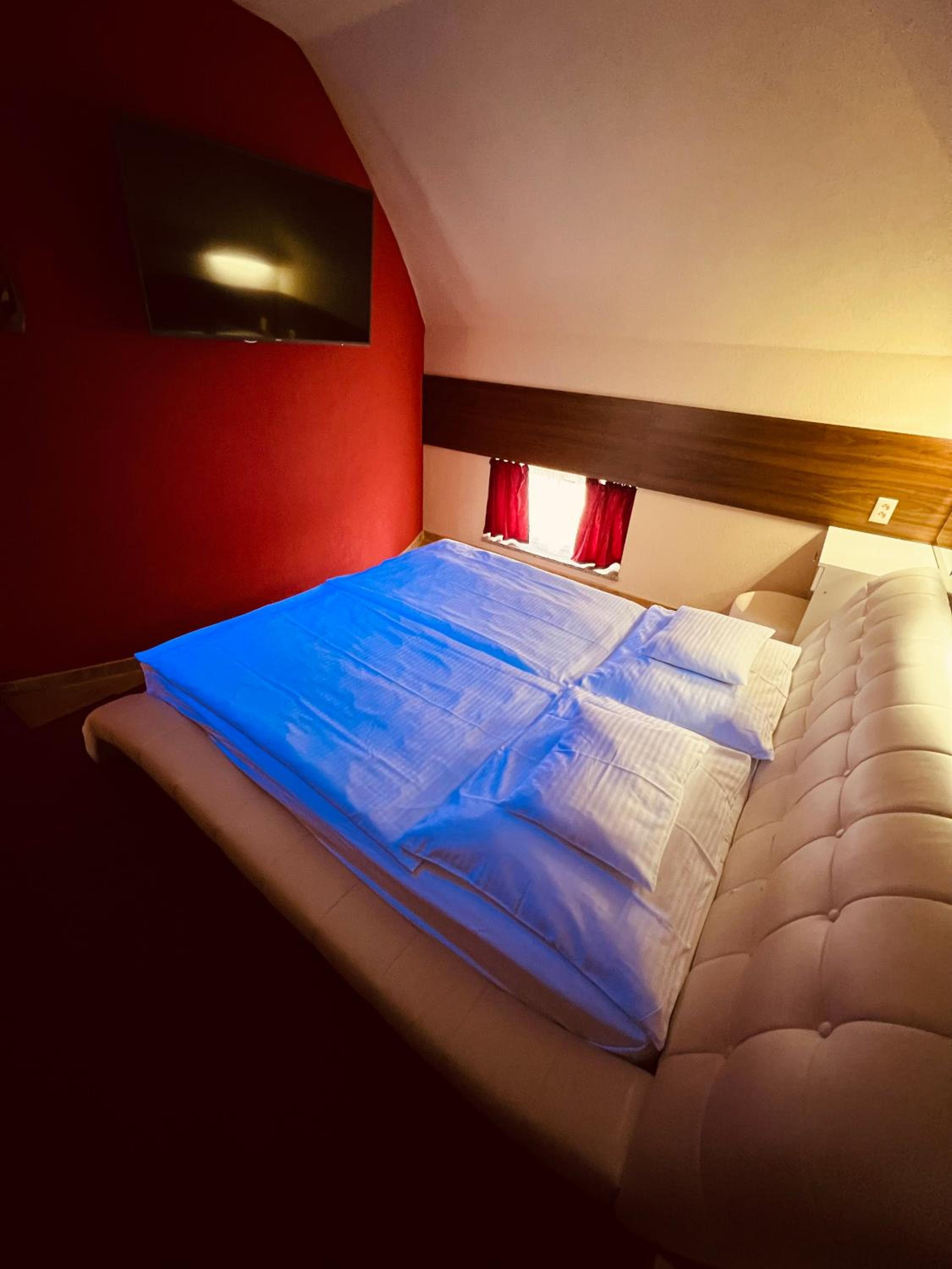 Deluxe Suite photo 3