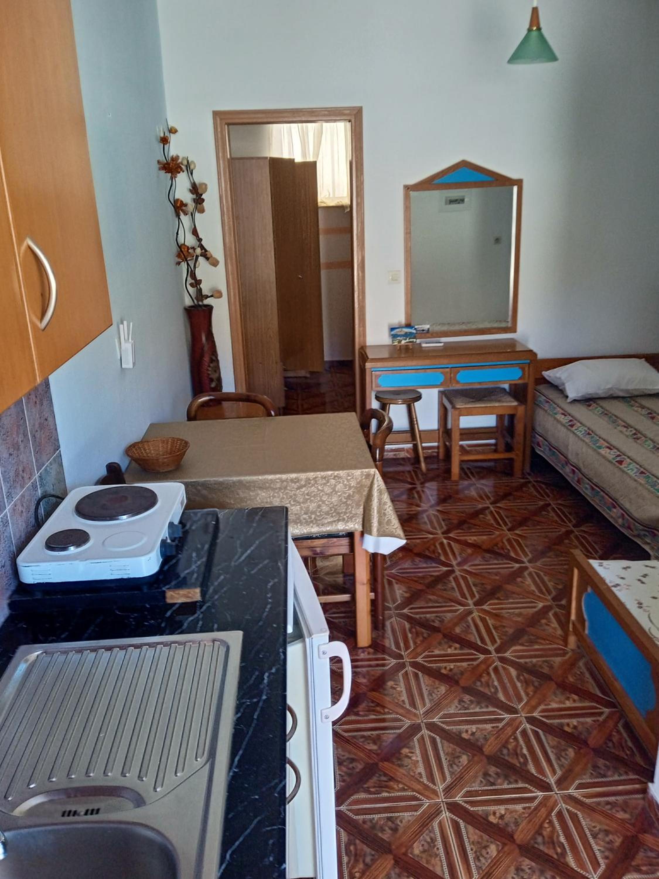 Classic Quadruple Room photo 2
