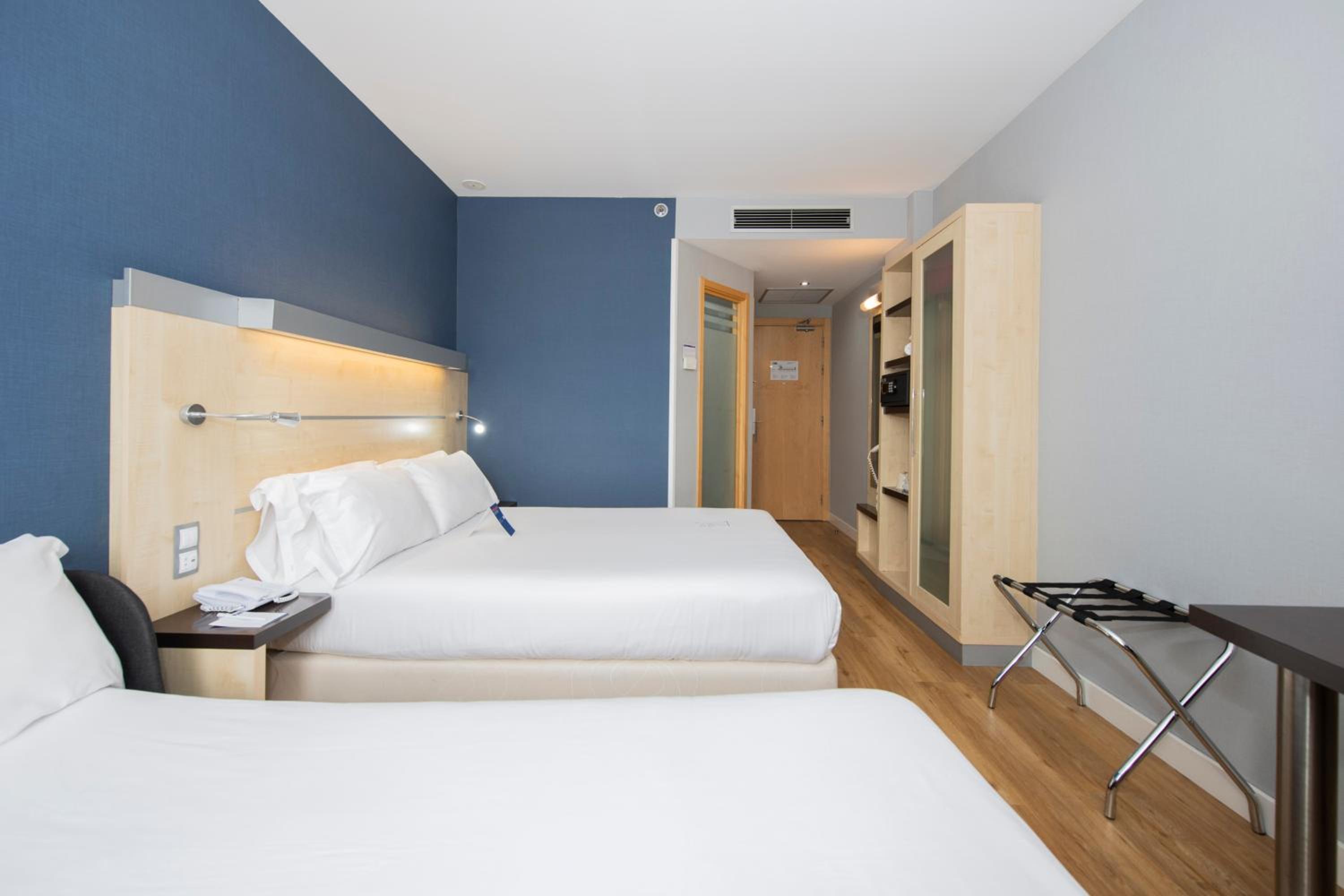 Habitación Queen con sofá cama