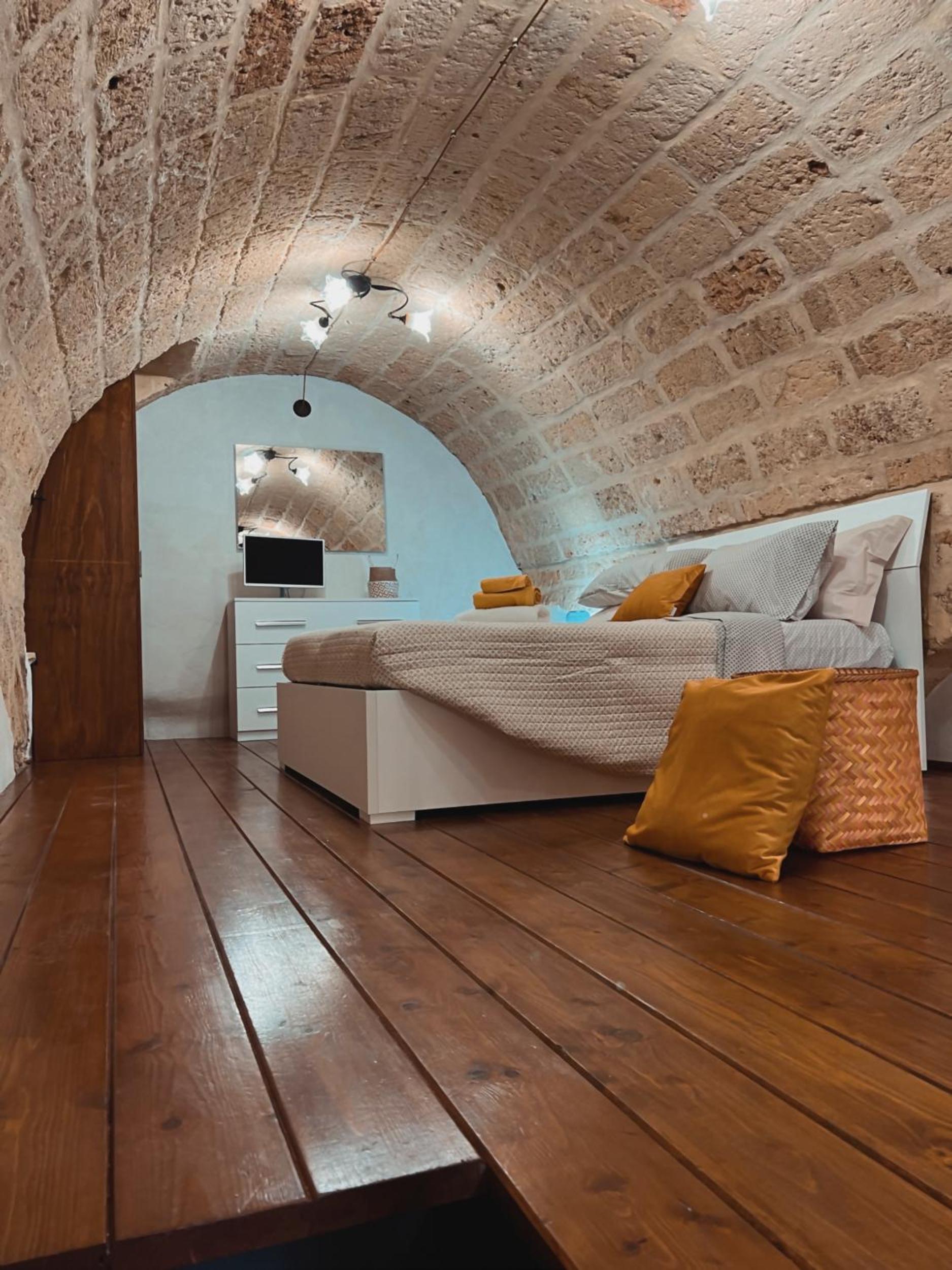 One-Bedroom House photo 2