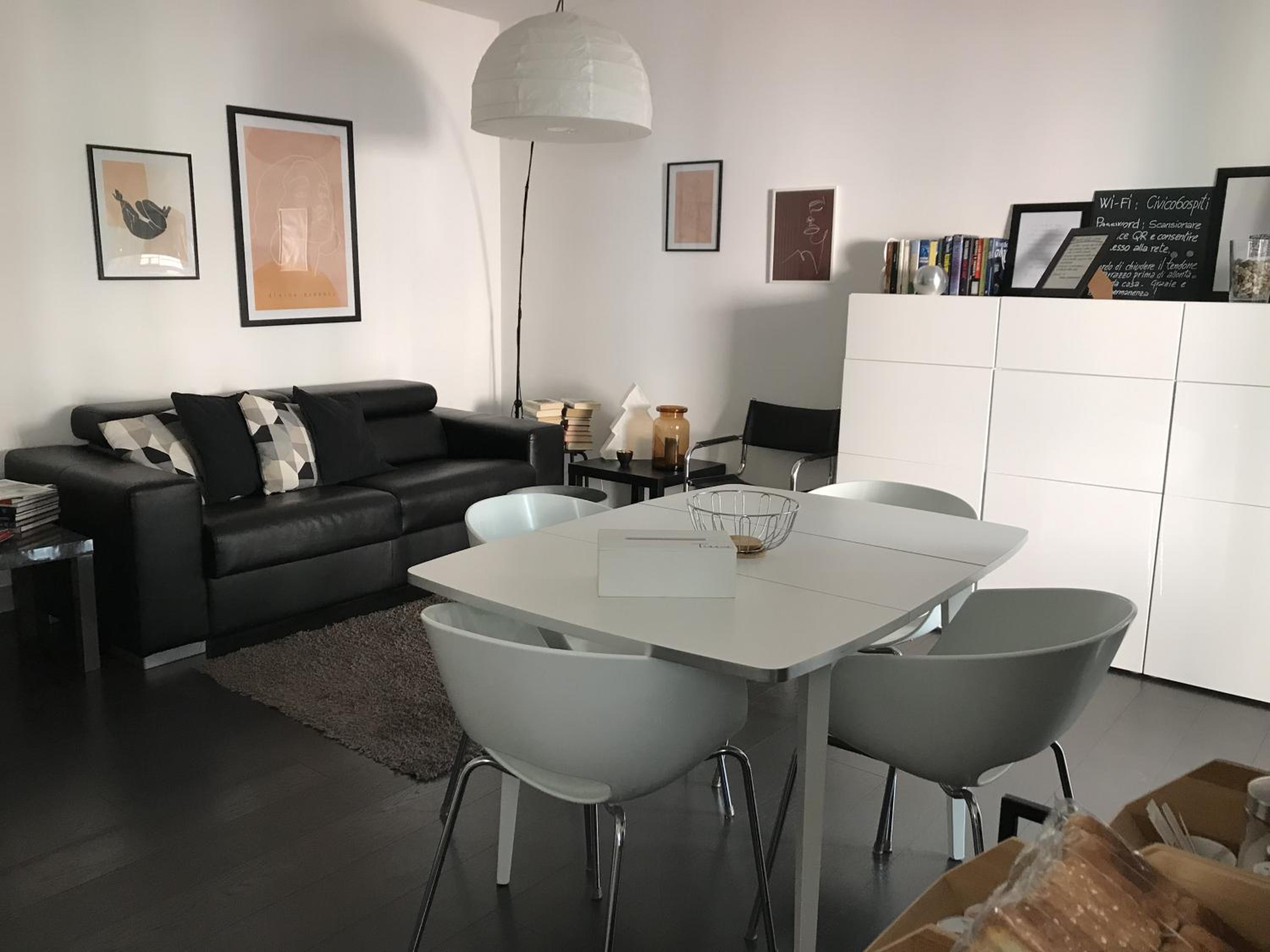 Apartment with Terrace - Photo 24