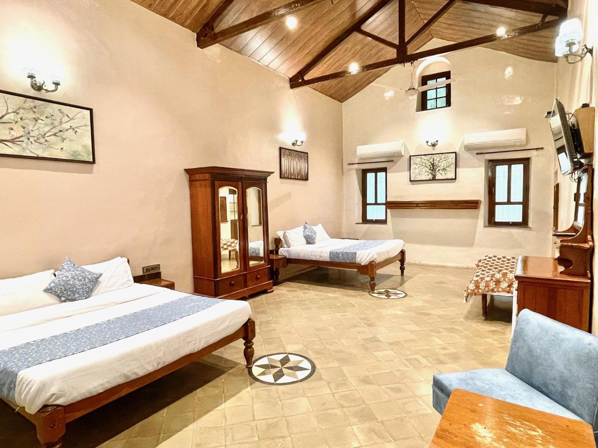 Family Room - Photo 1
