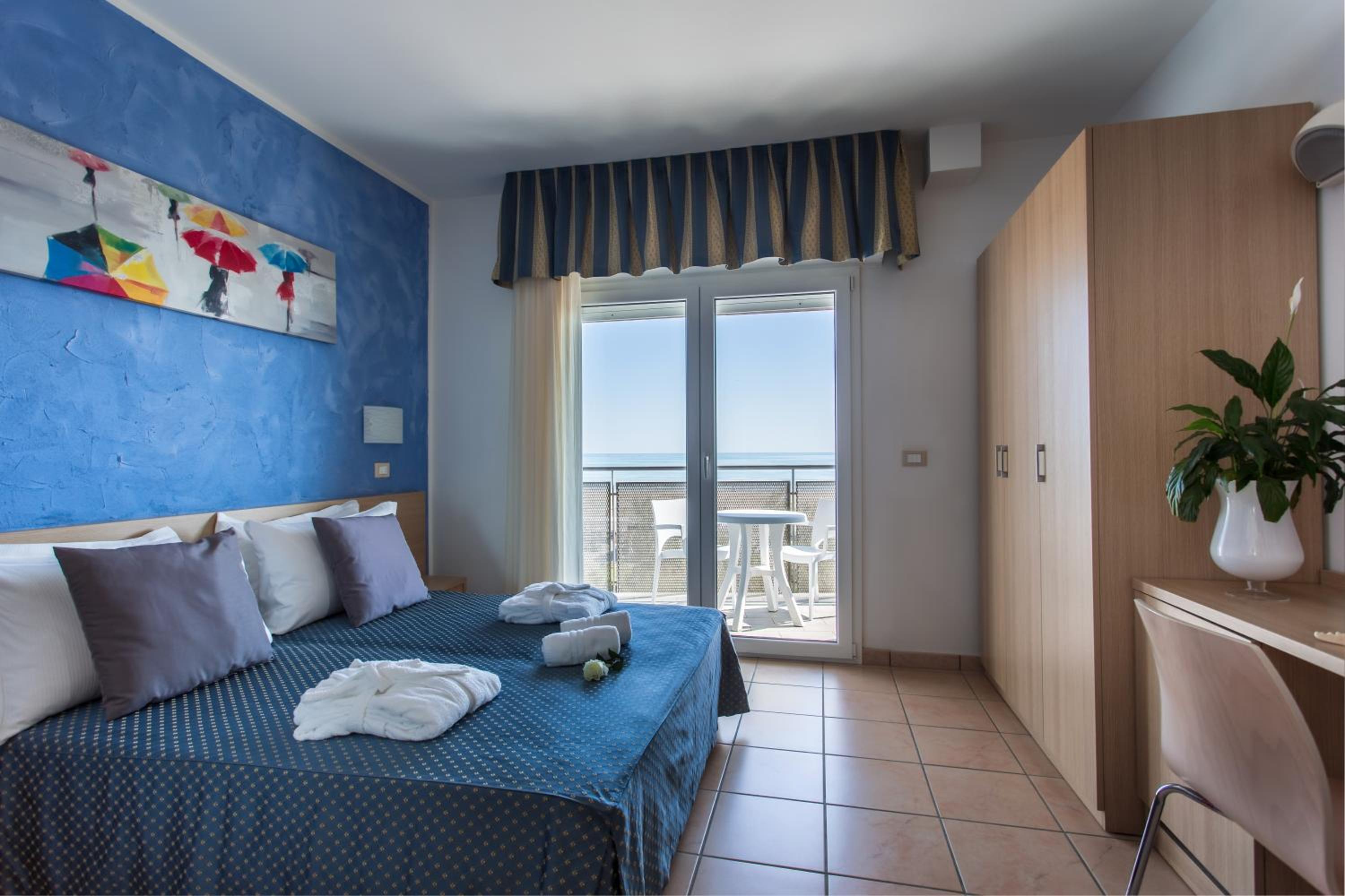 Luxury Triple Room photo 1