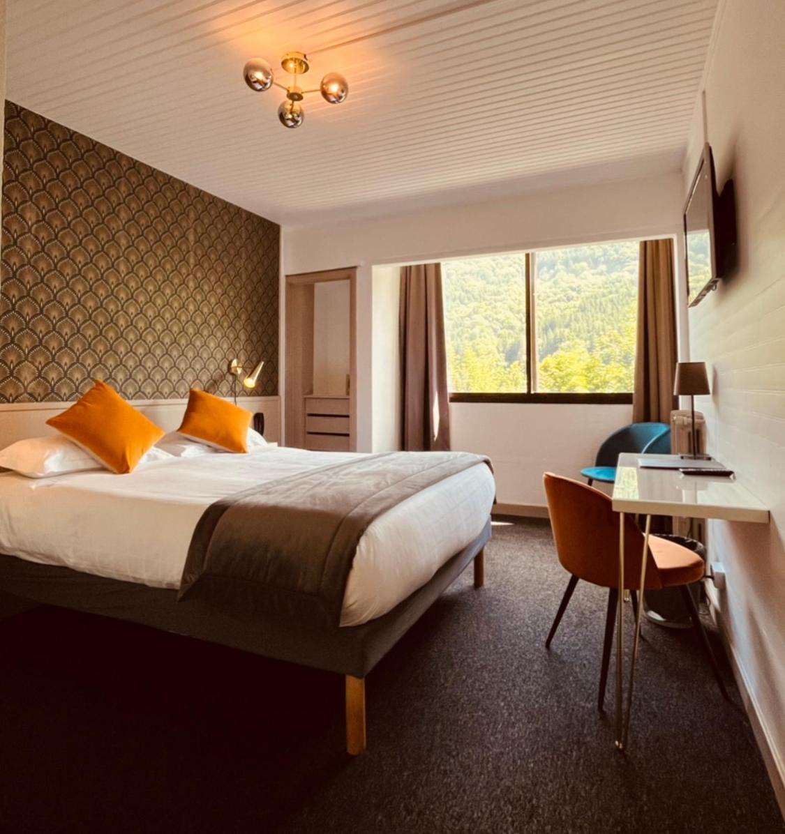 Double Room with Valley View - Photo 2