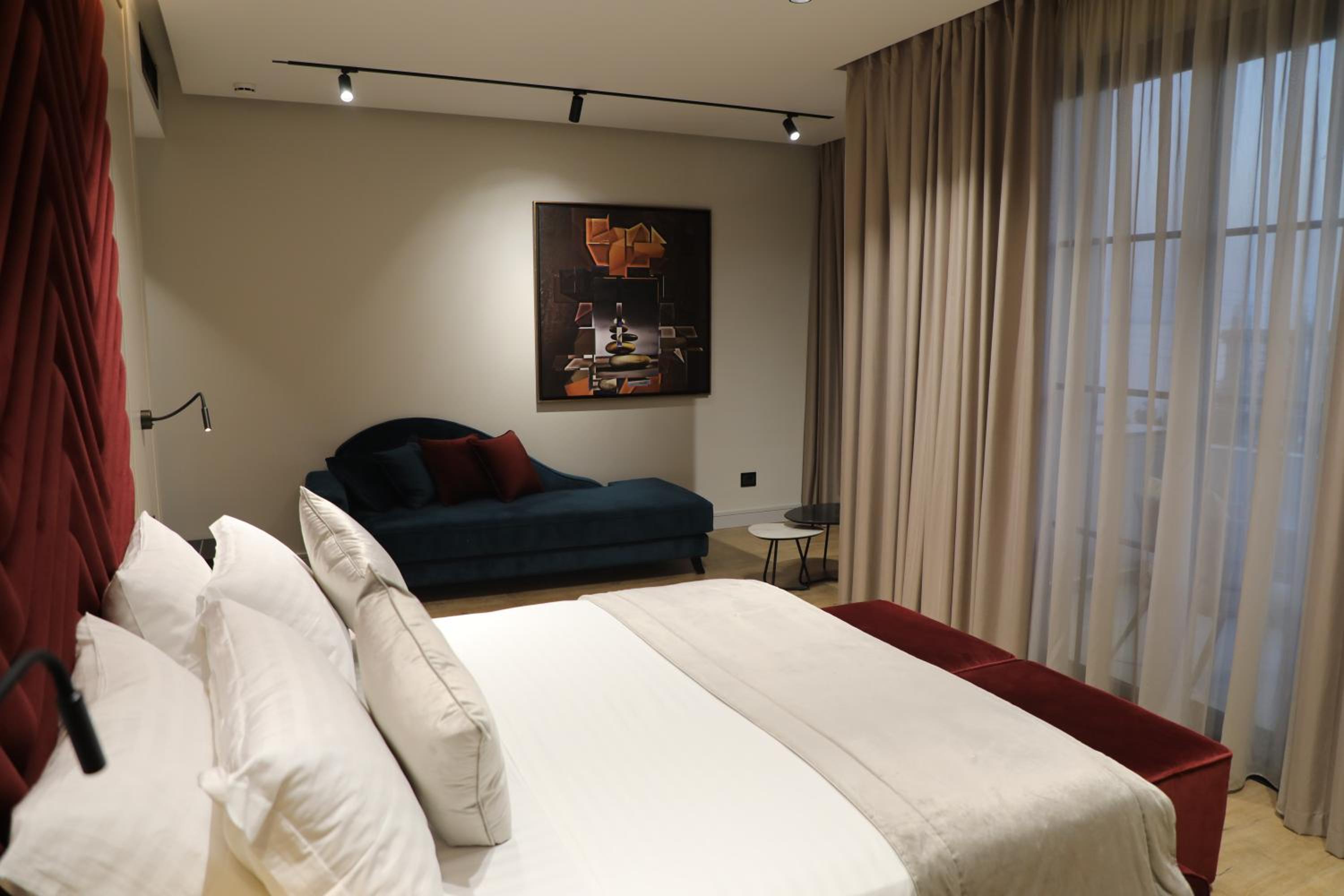Deluxe Double Room with Balcony and Sea View photo 2
