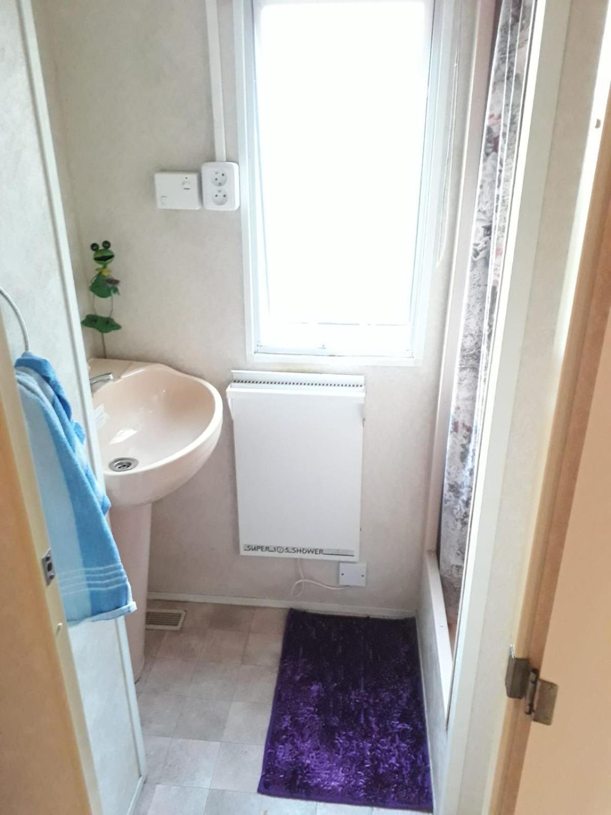 Mobile Home photo 3