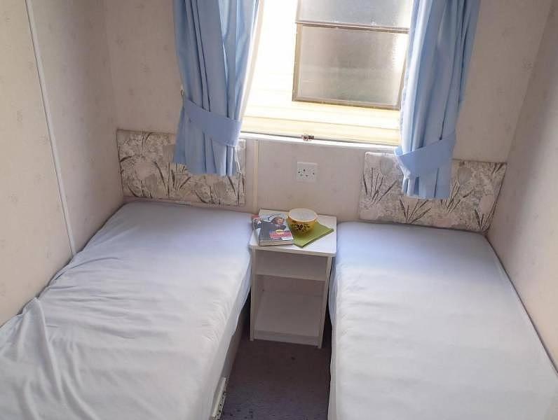 Mobile Home photo 2