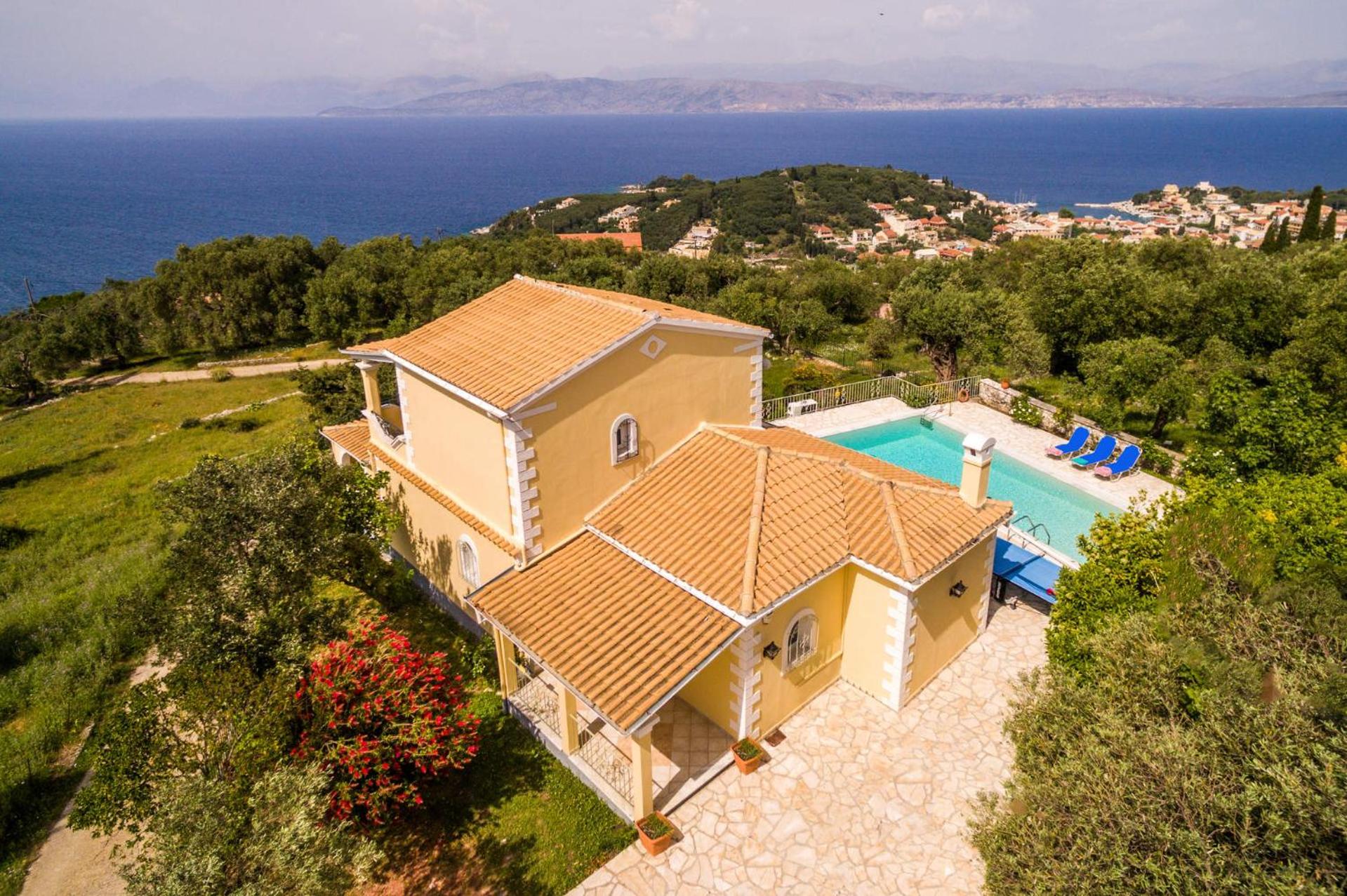 Villa photo 3