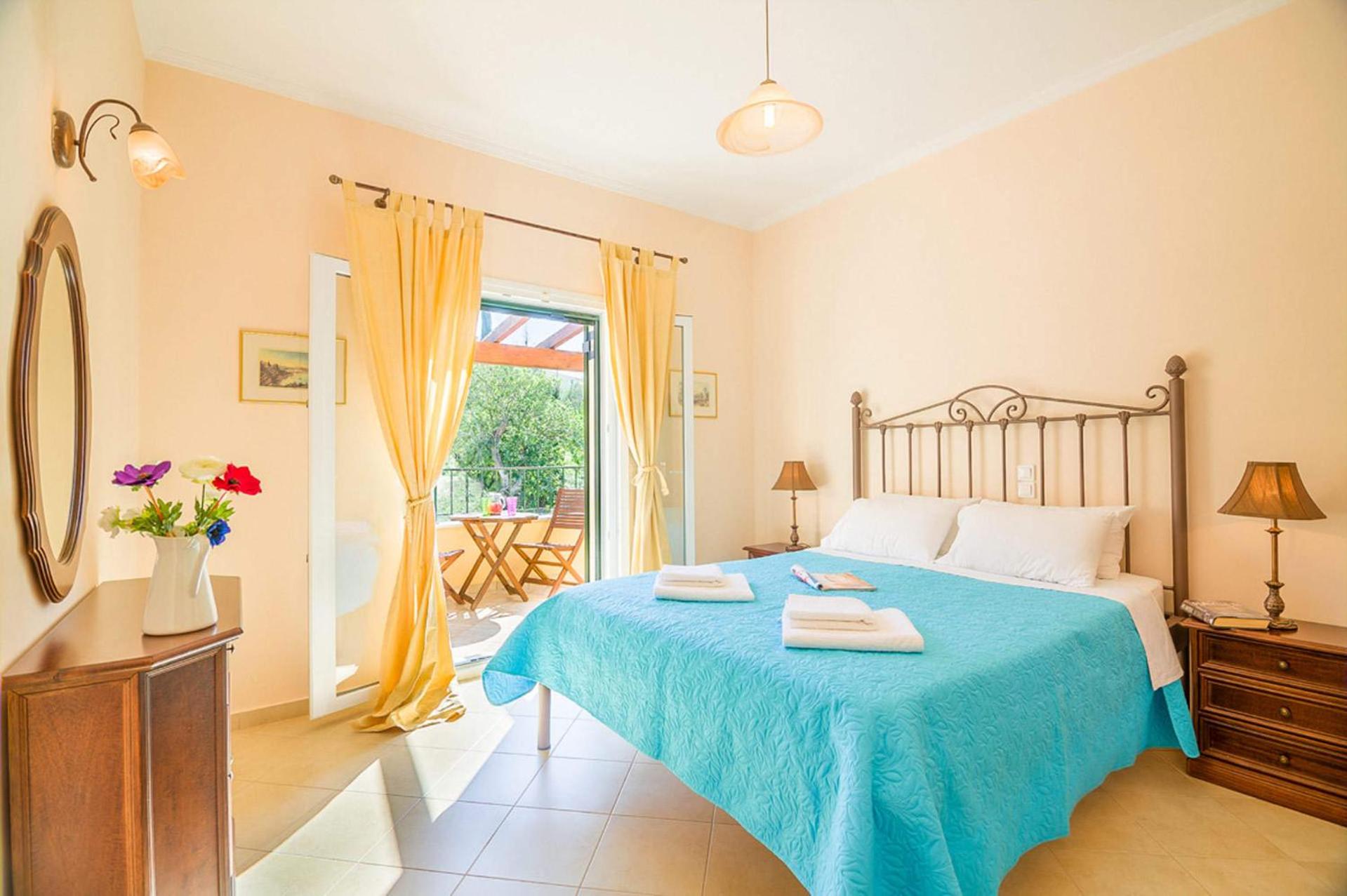 Villa photo 1
