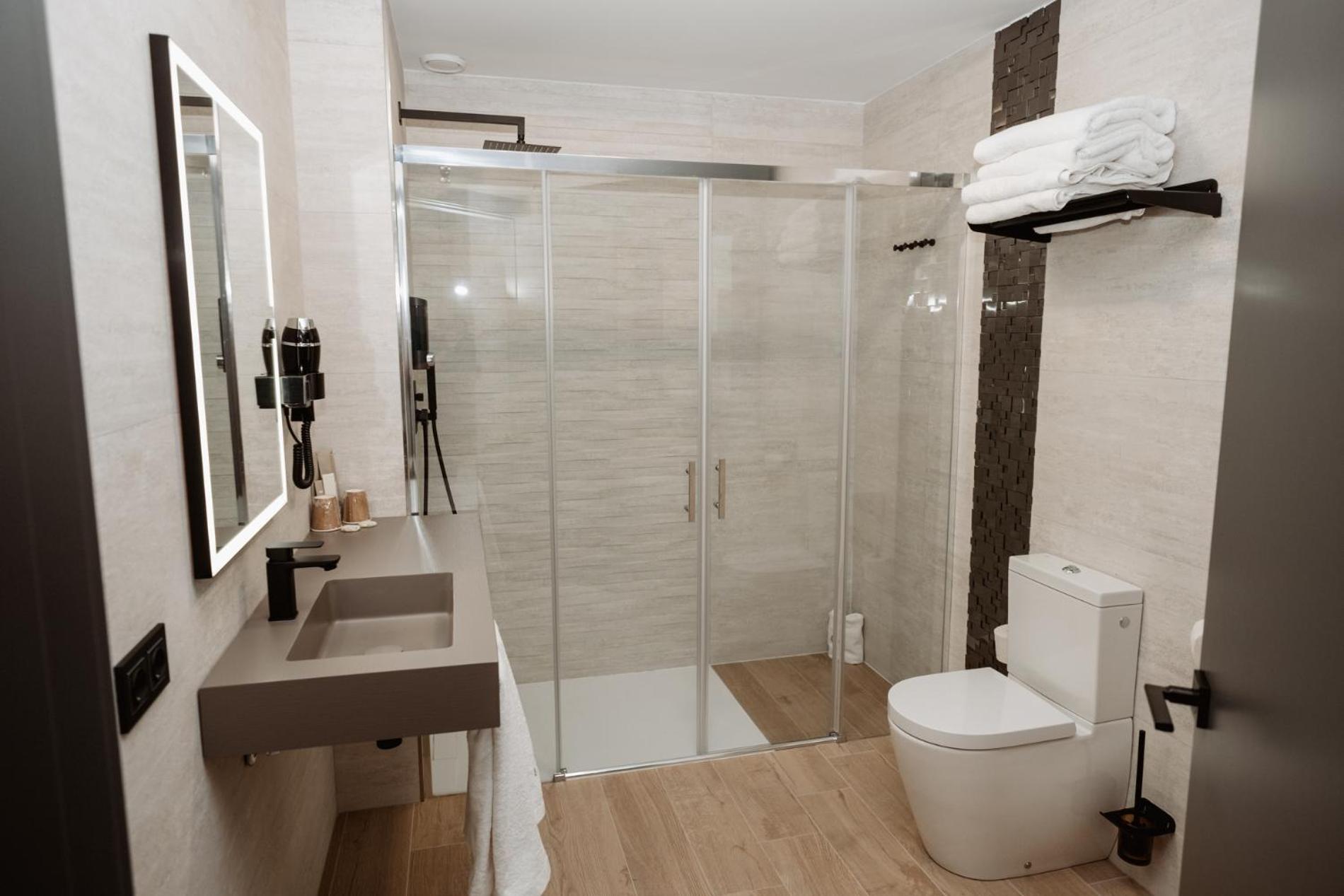 King Suite with Spa Bath