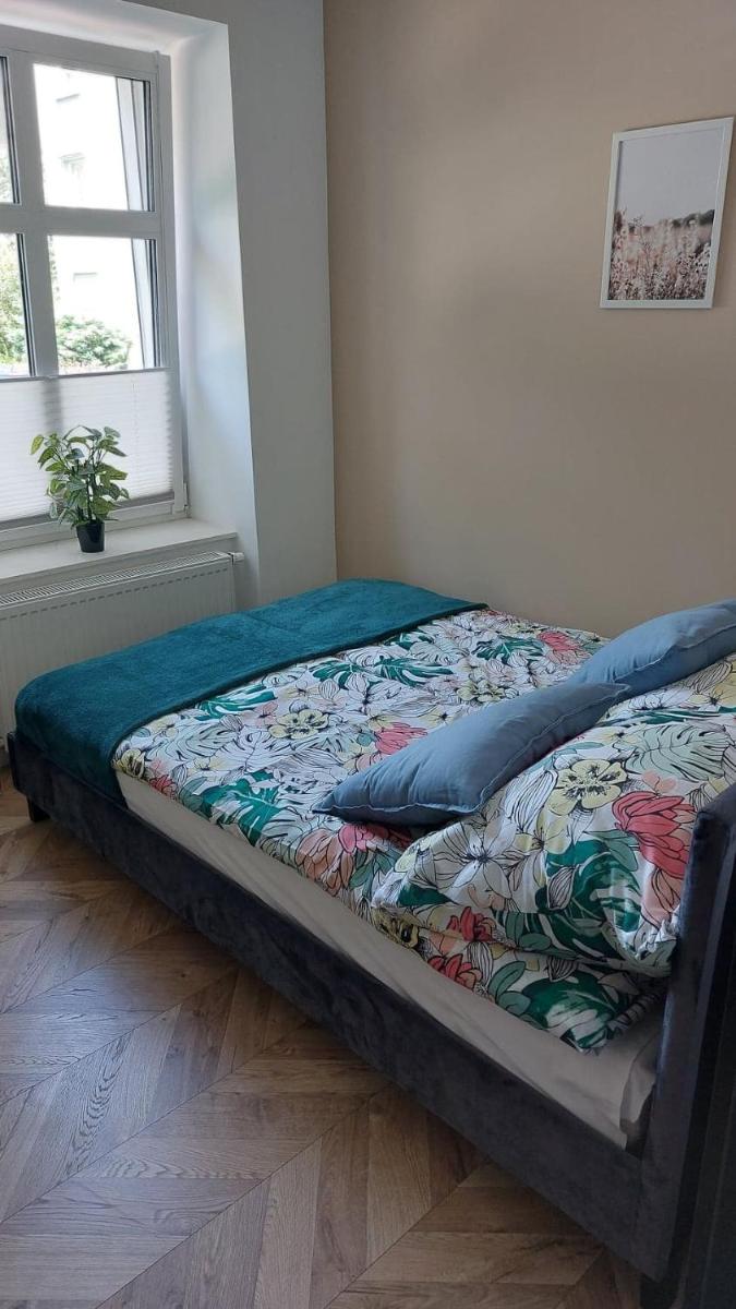Two-Bedroom Apartment - Photo 9