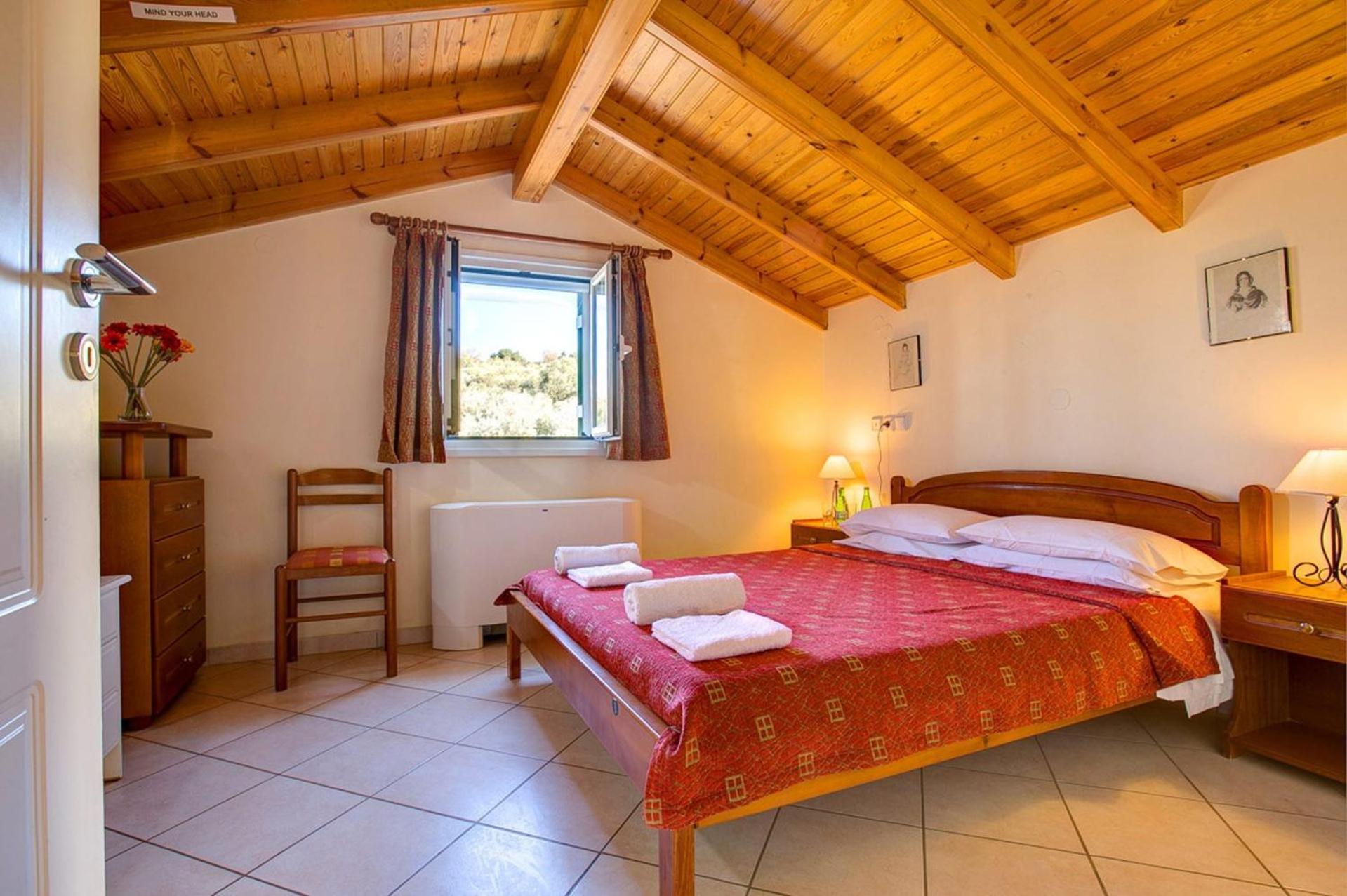 Villa photo 3