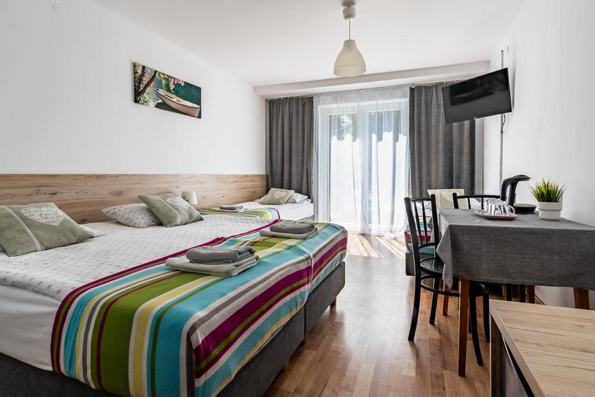Quadruple Room with Lake View - Photo 1