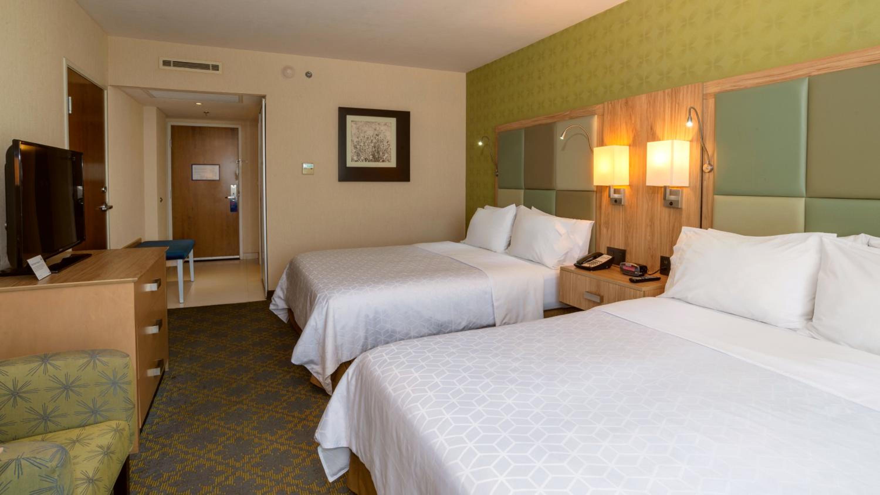 Standard Double Room with Two Double Beds photo 3