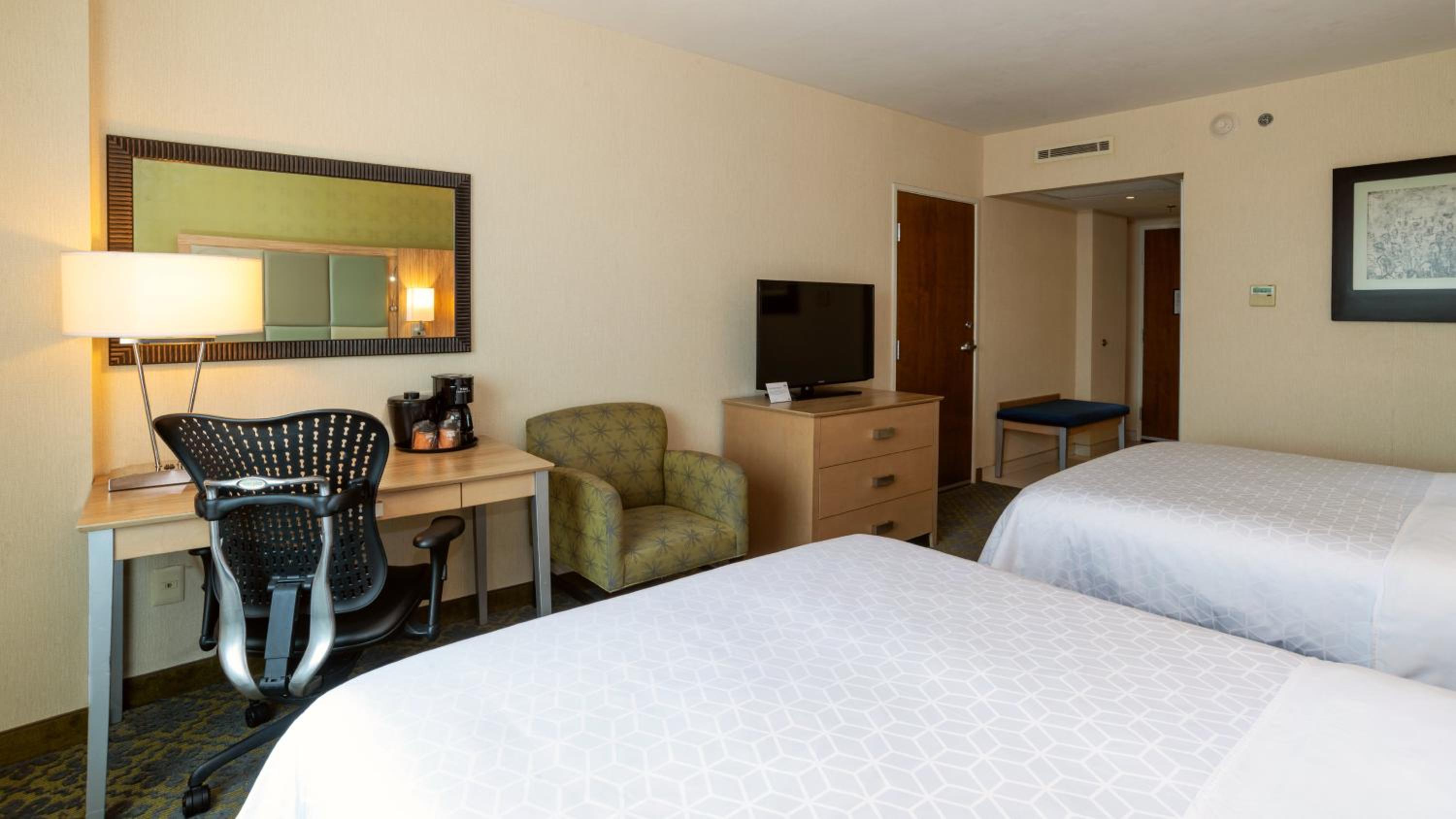 Standard Double Room with Two Double Beds photo 2