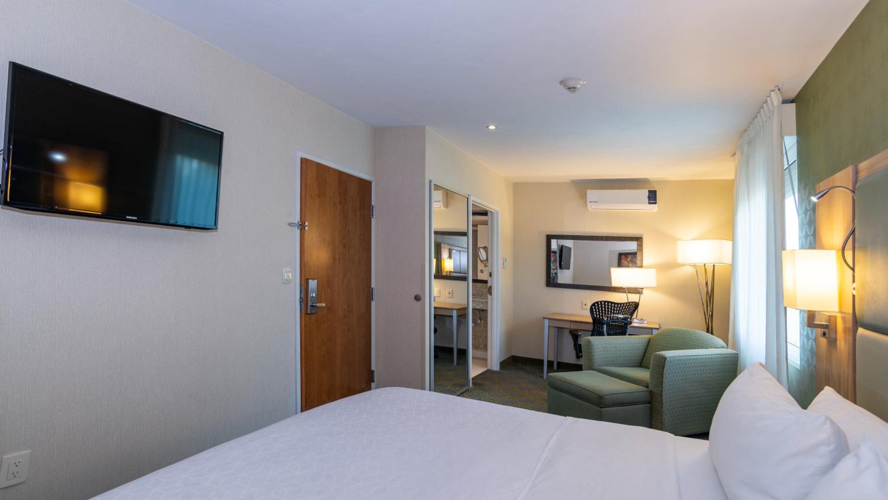 Executive Suite photo 2