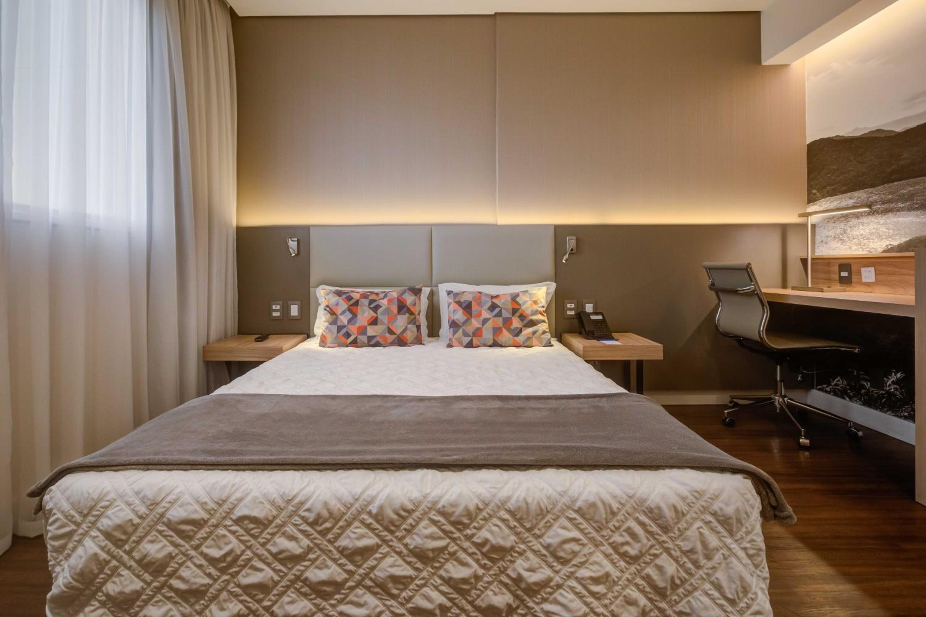 Queen Room - Disability Access photo 3