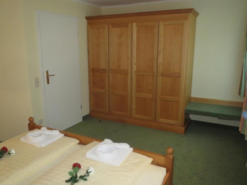 One-Bedroom Apartment - Tempelhof photo 2