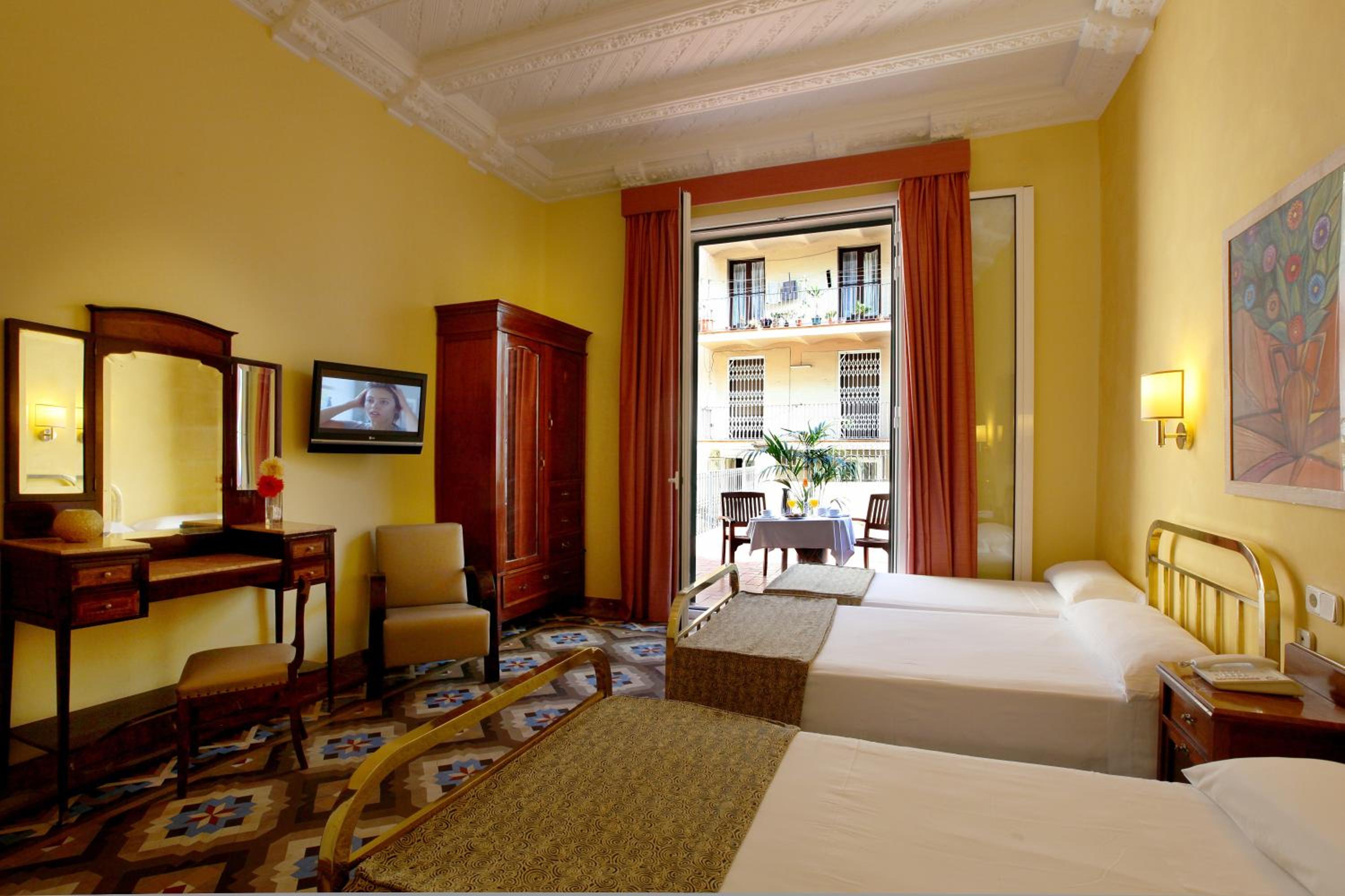 Triple Room with Terrace