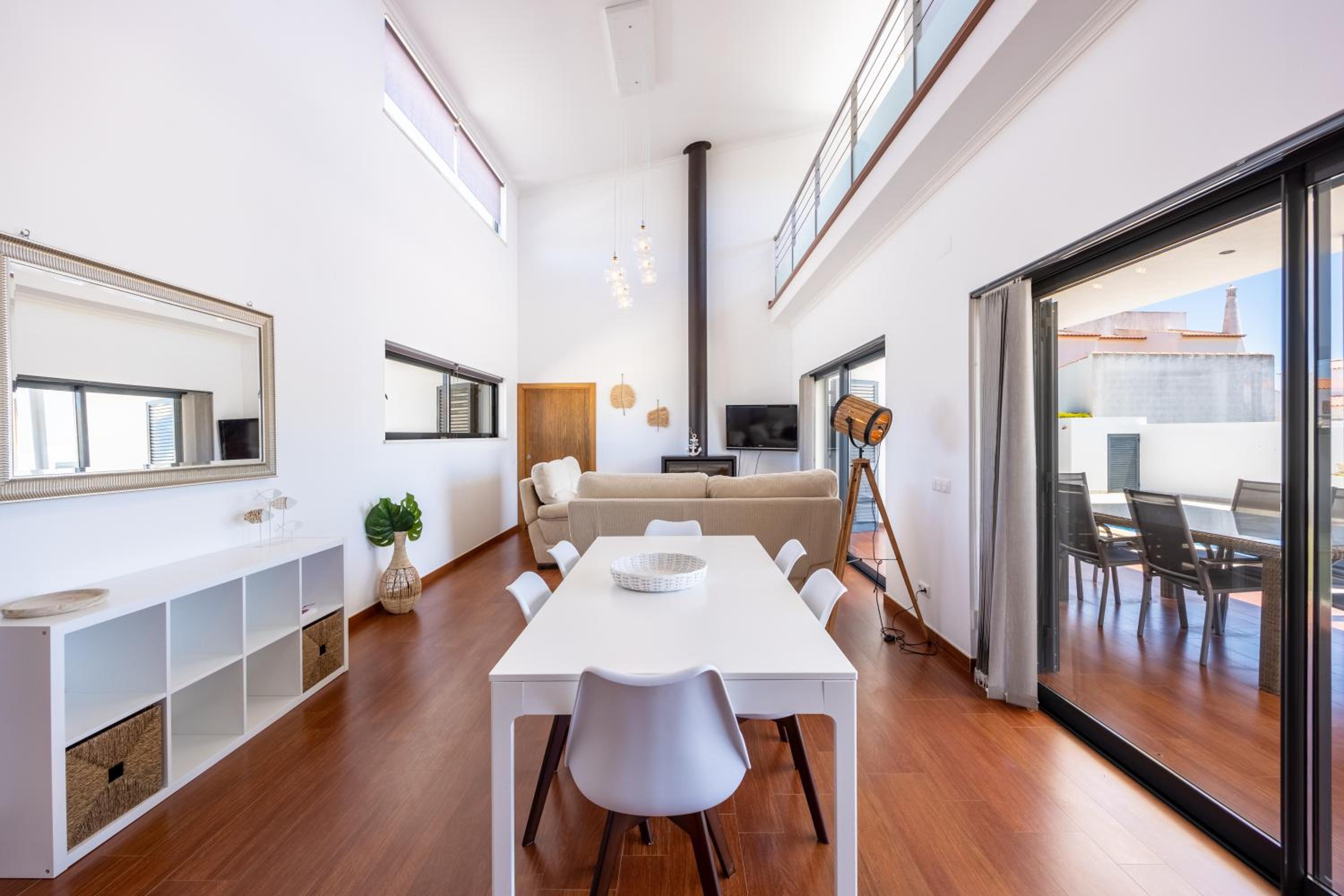 Three-Bedroom House photo 1