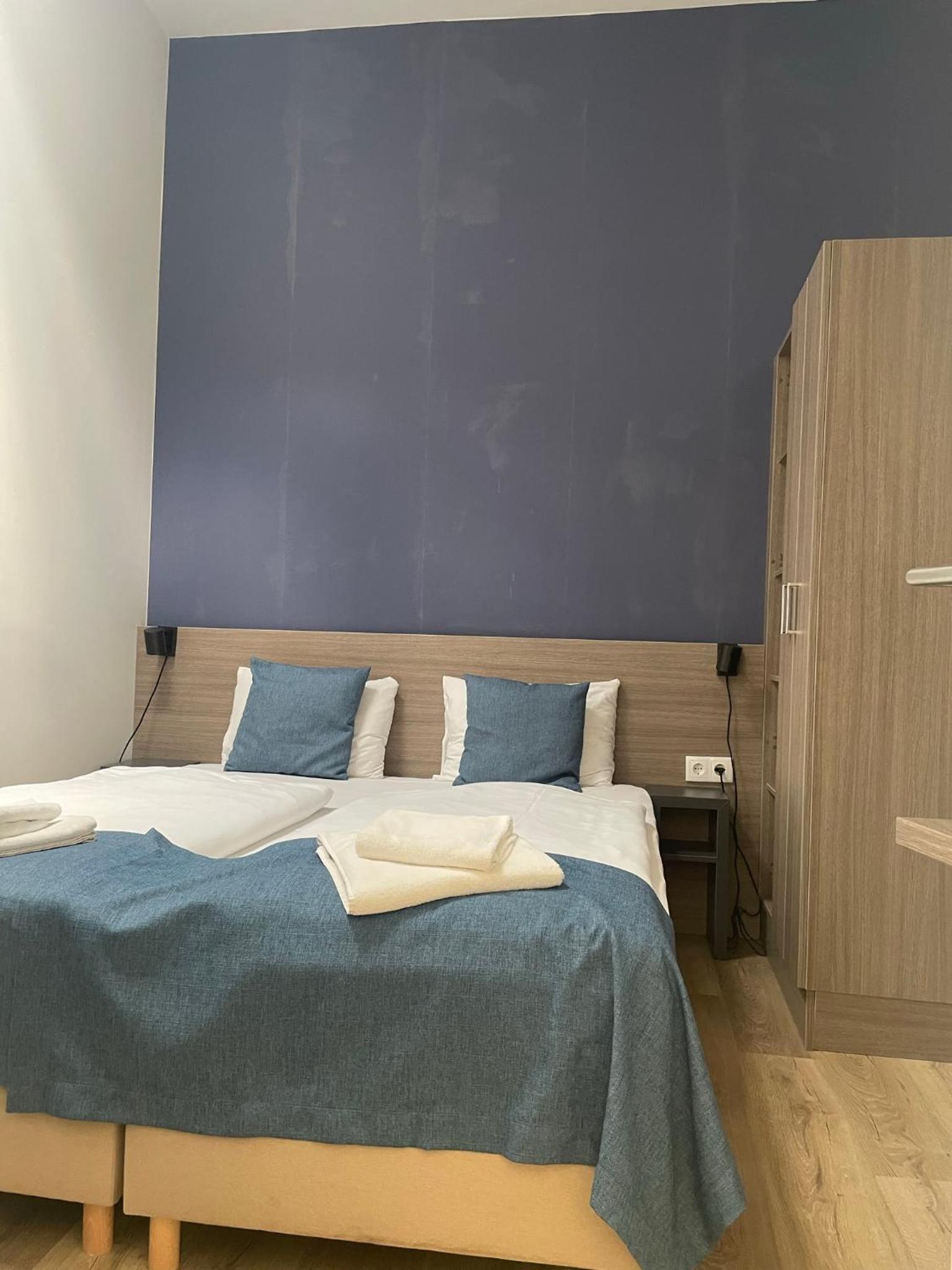Economy Double Room - Photo 2
