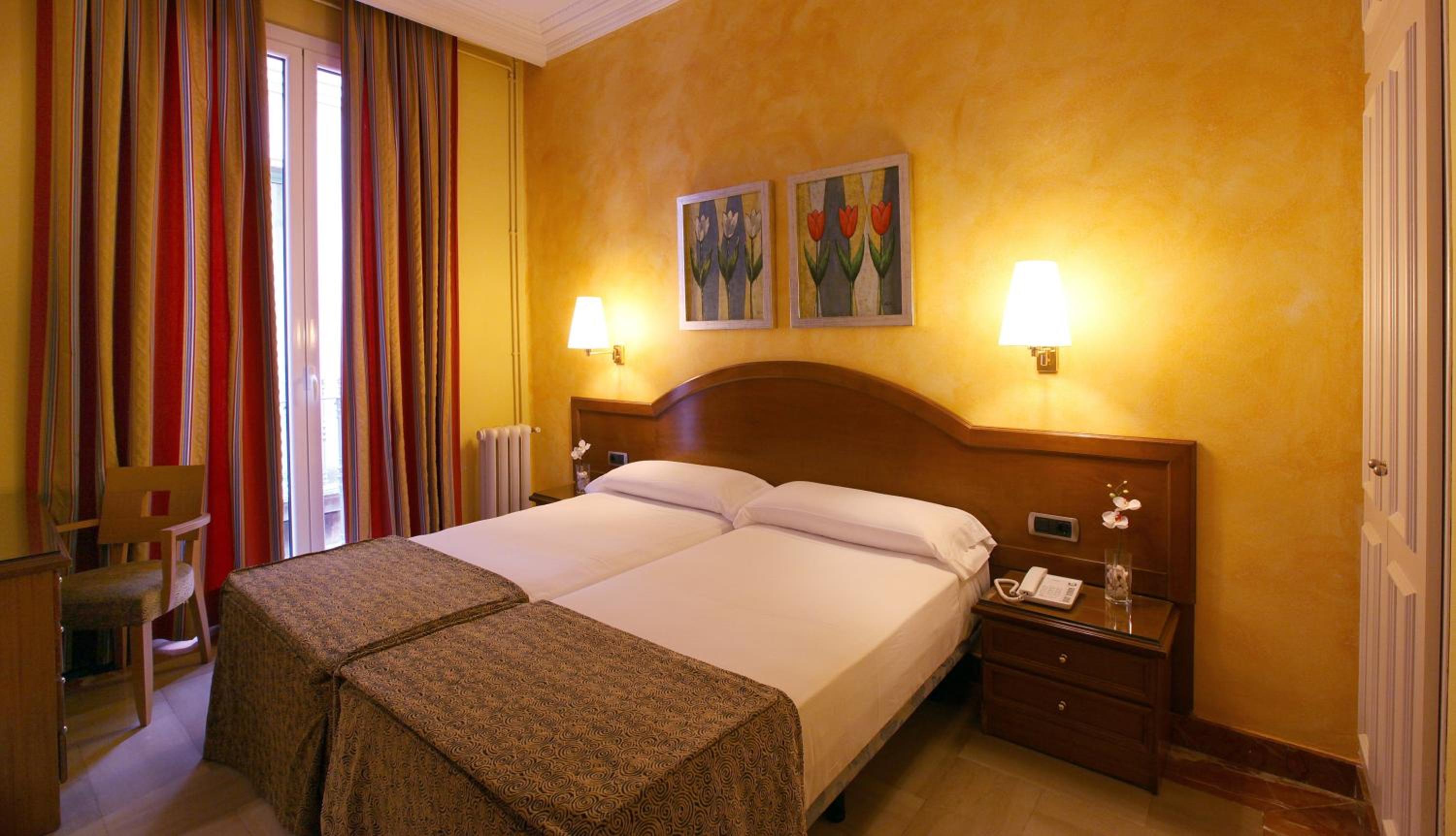 Double or Twin Room photo 3