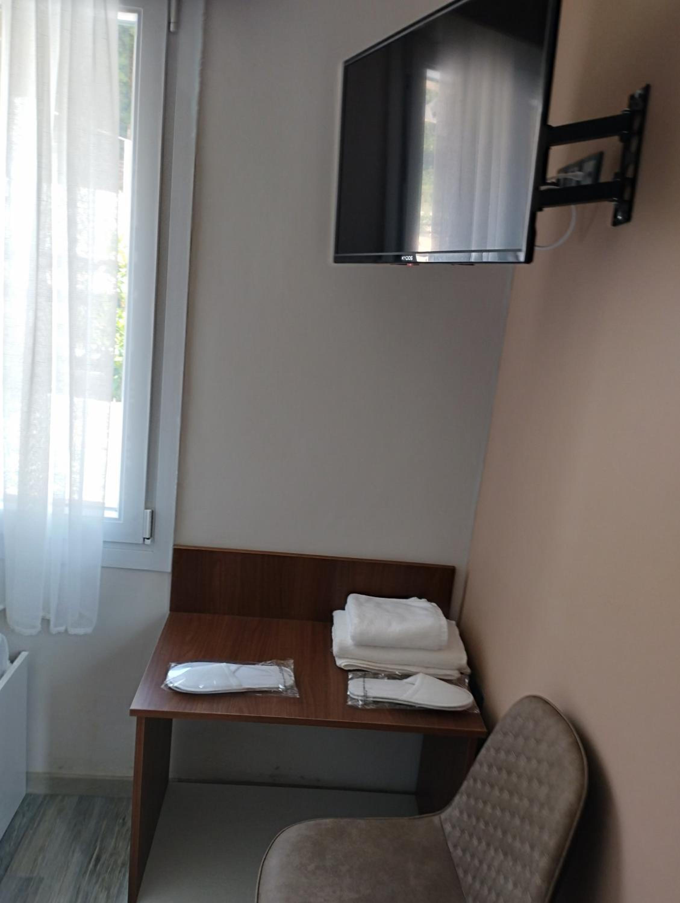 One-Bedroom Apartment - Photo 10