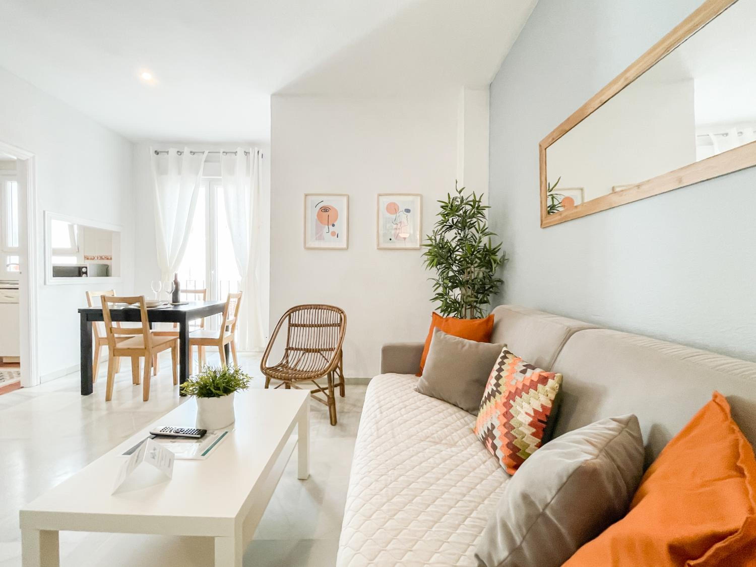 Apartamento de dos habitaciones con terraza privada - Ático