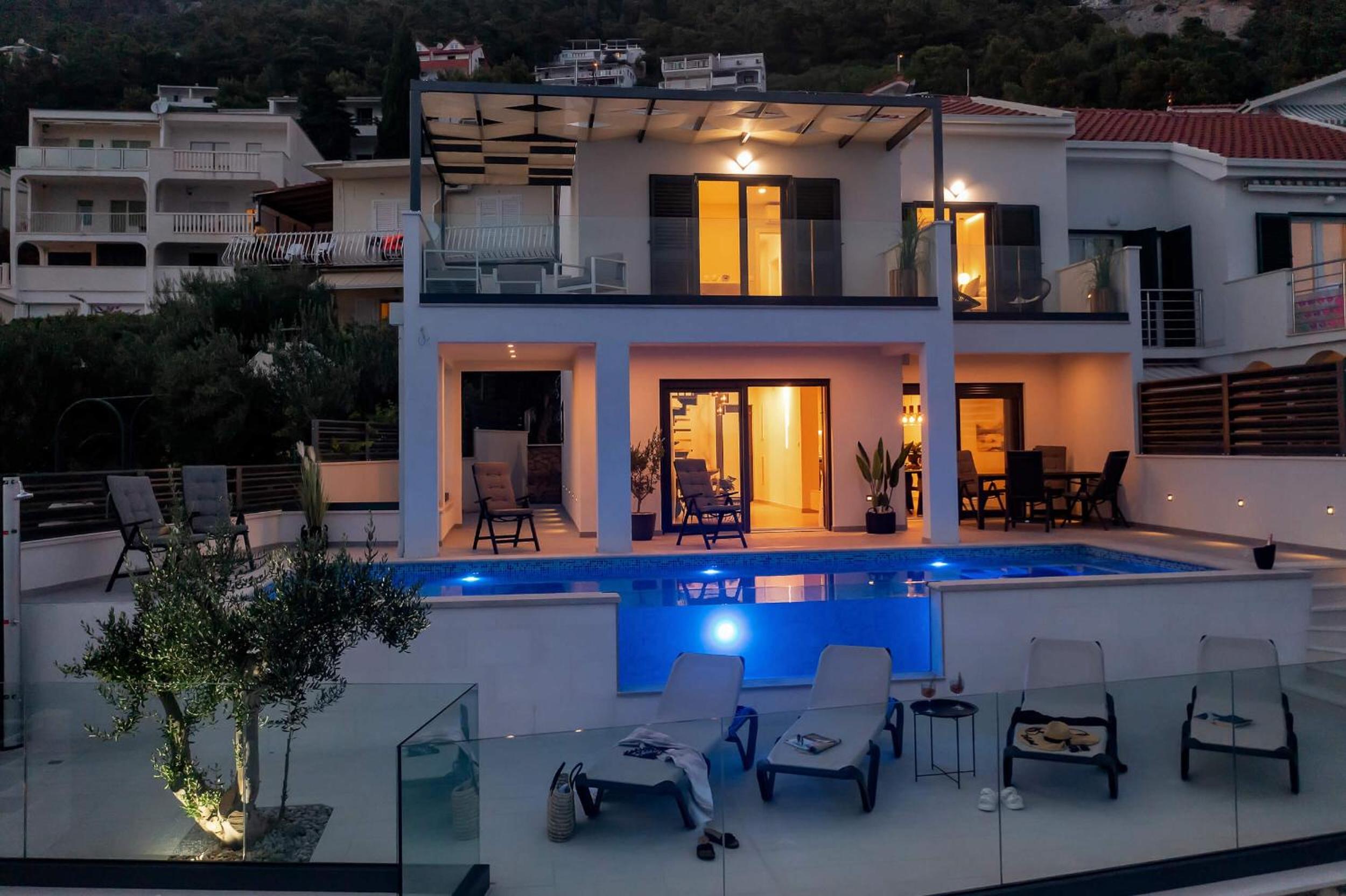 Villa With Pool photo 3