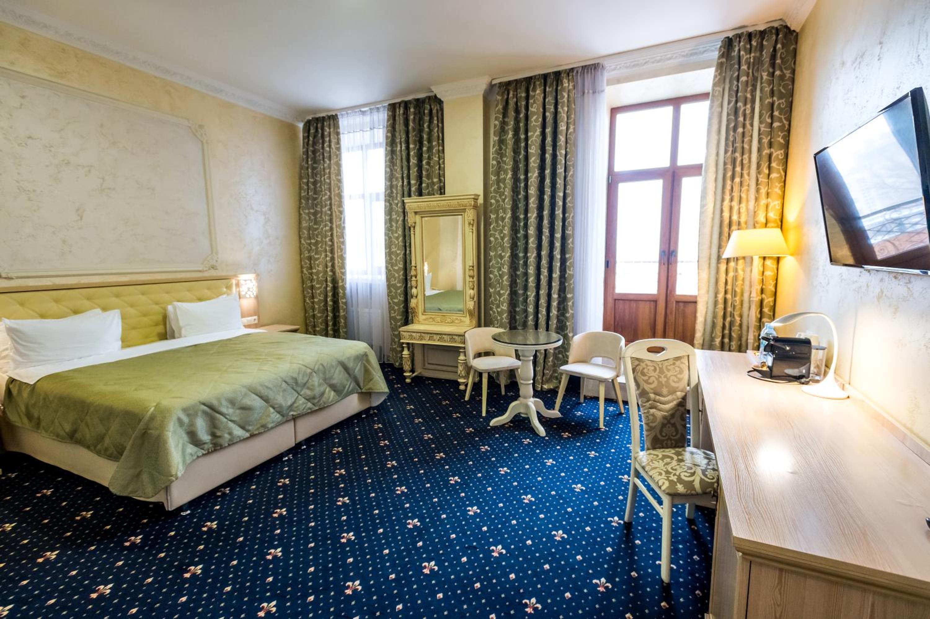 King Suite with Balcony