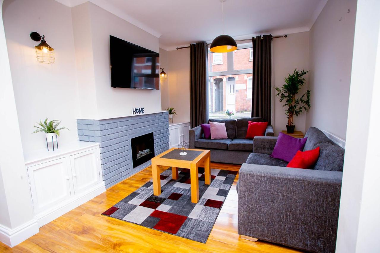 Three-Bedroom House photo 1