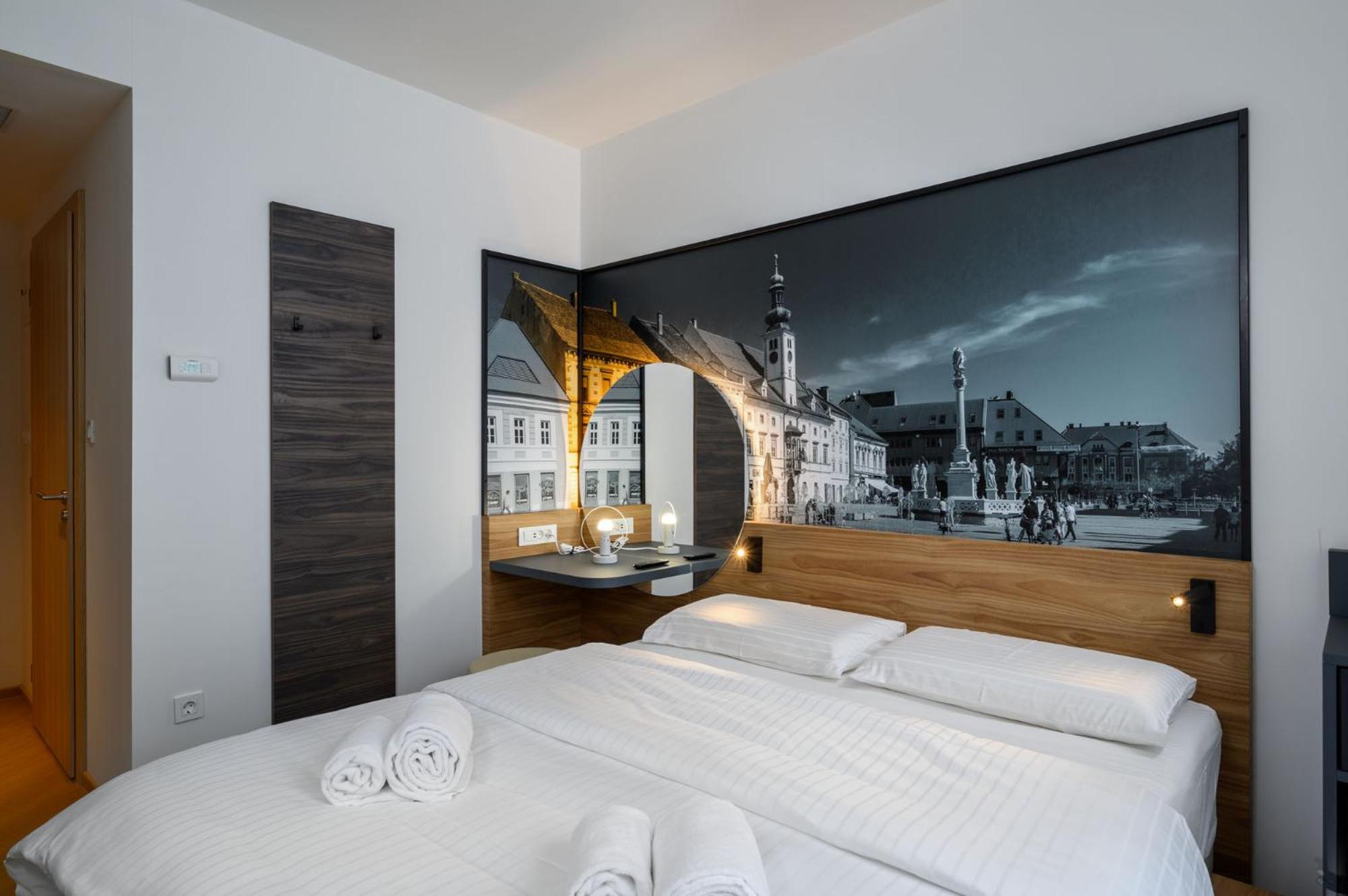 Double Room - Photo 3