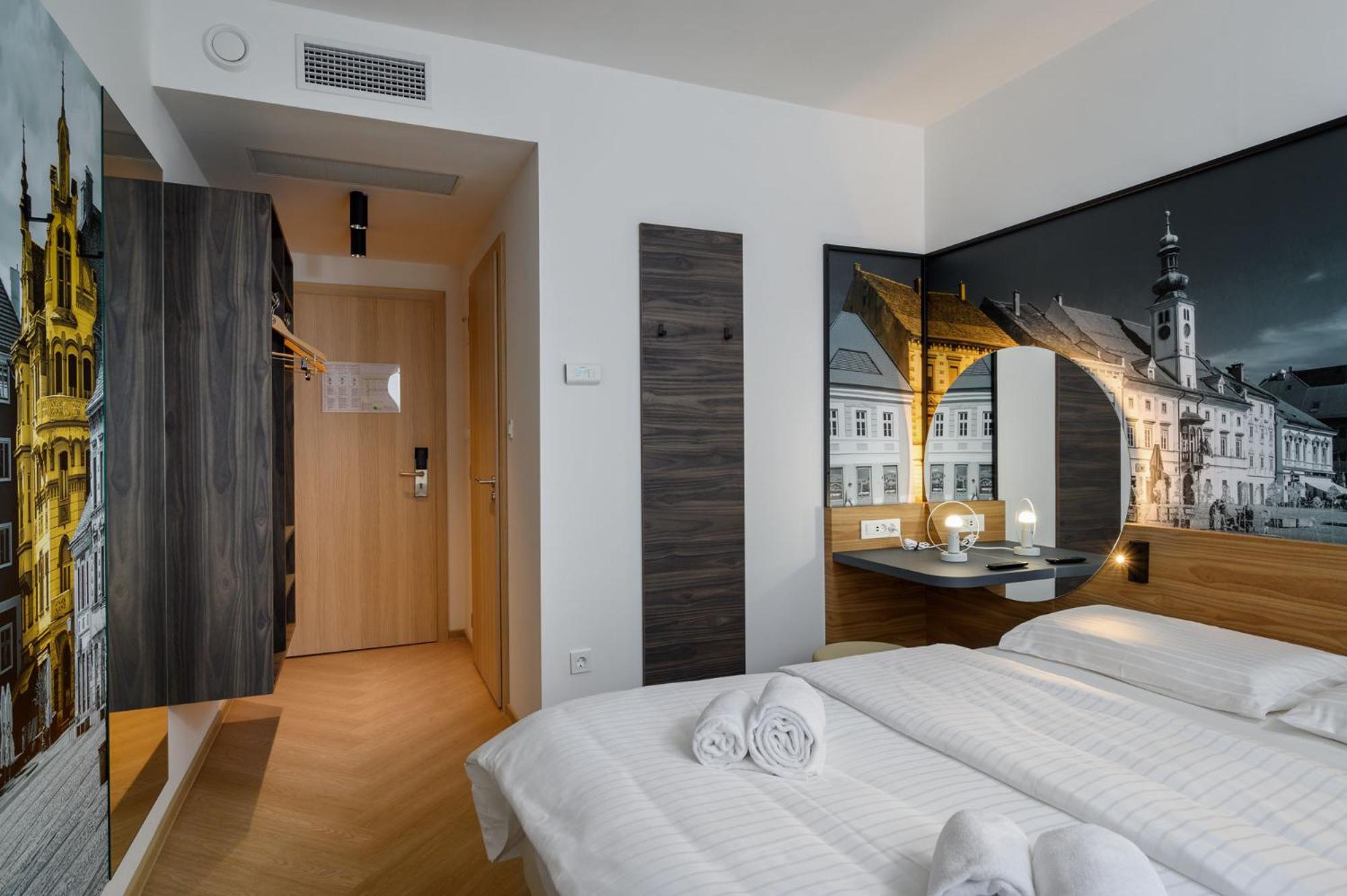 Double Room - Disability Access - Photo 5