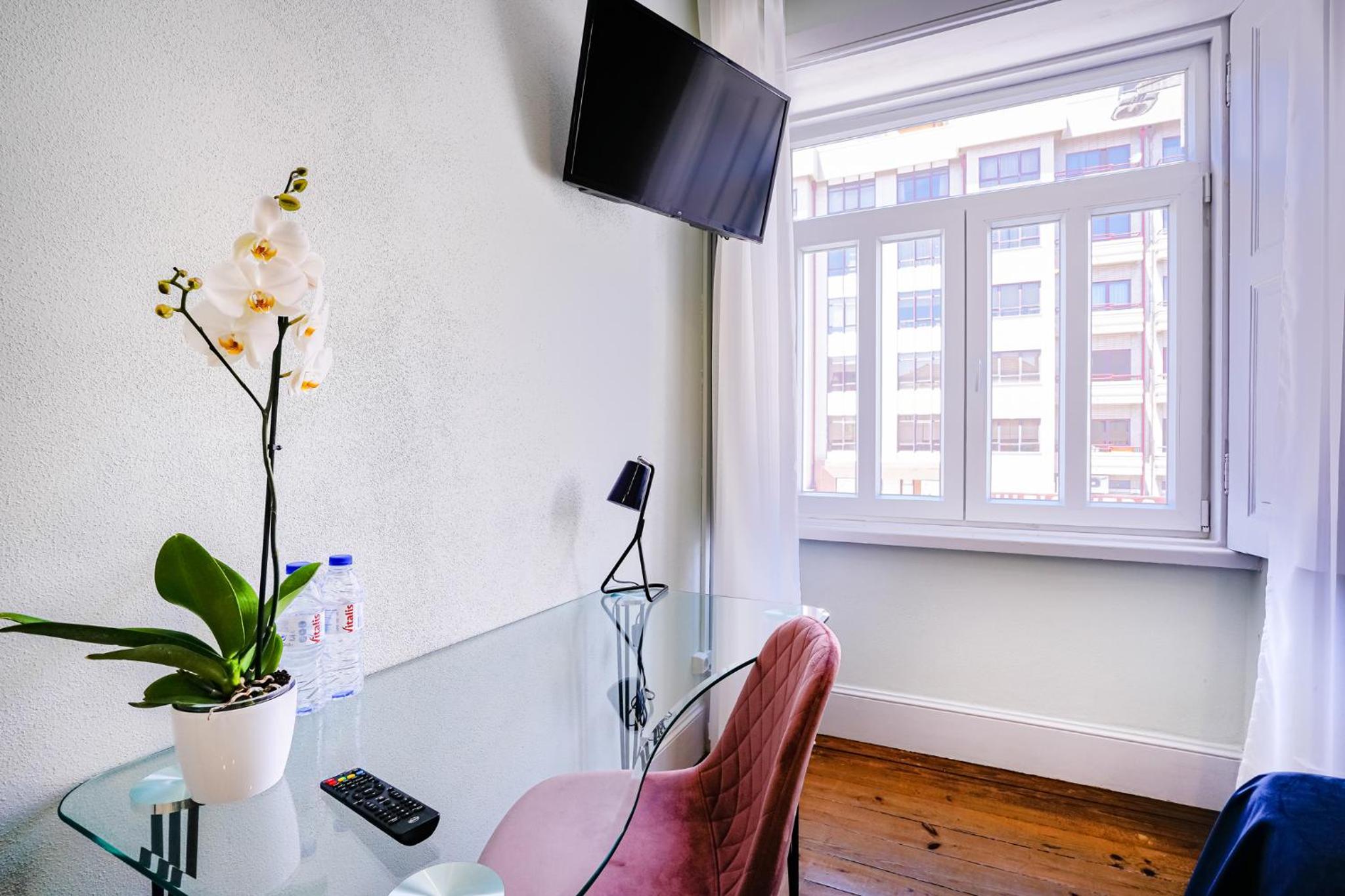 Double Room - Photo 10
