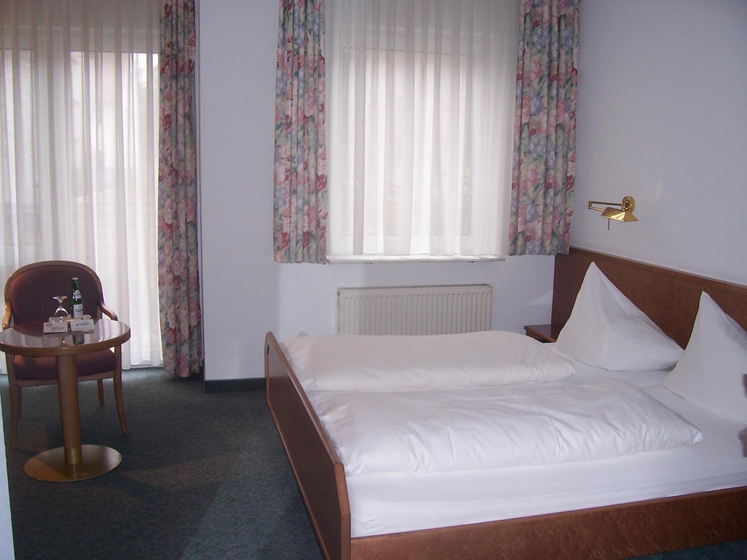 Double Room - Photo 3
