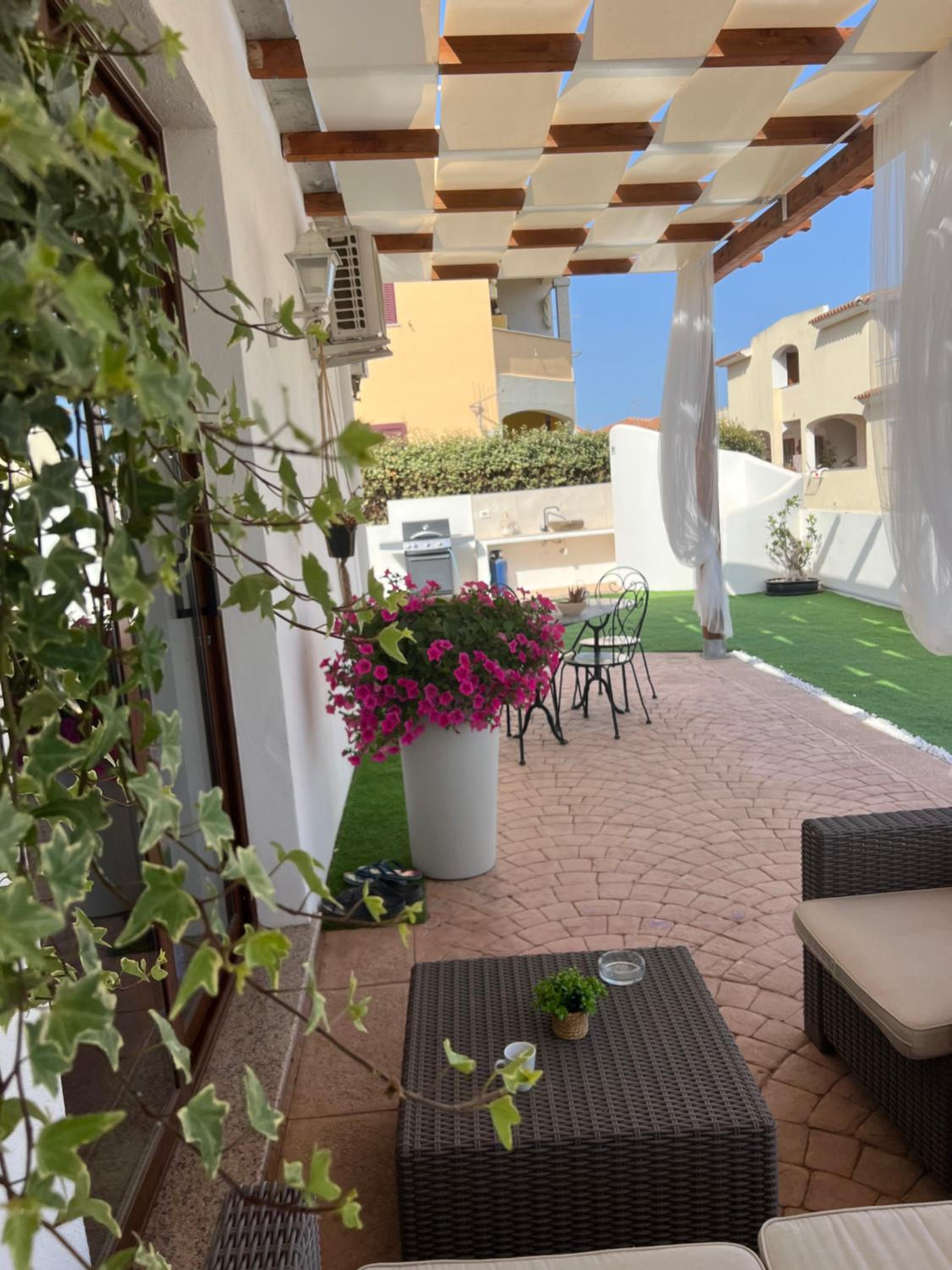 Double Room with Private Bathroom - Photo 15