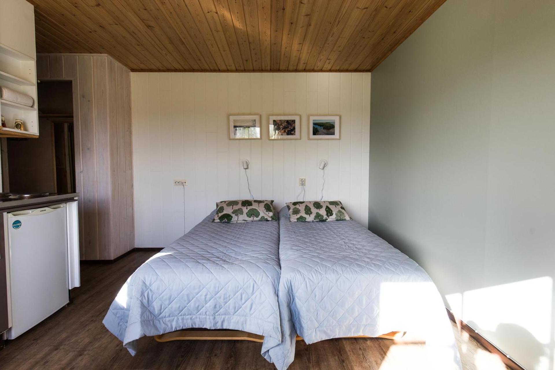 Double or Twin Room with Lake View photo 2