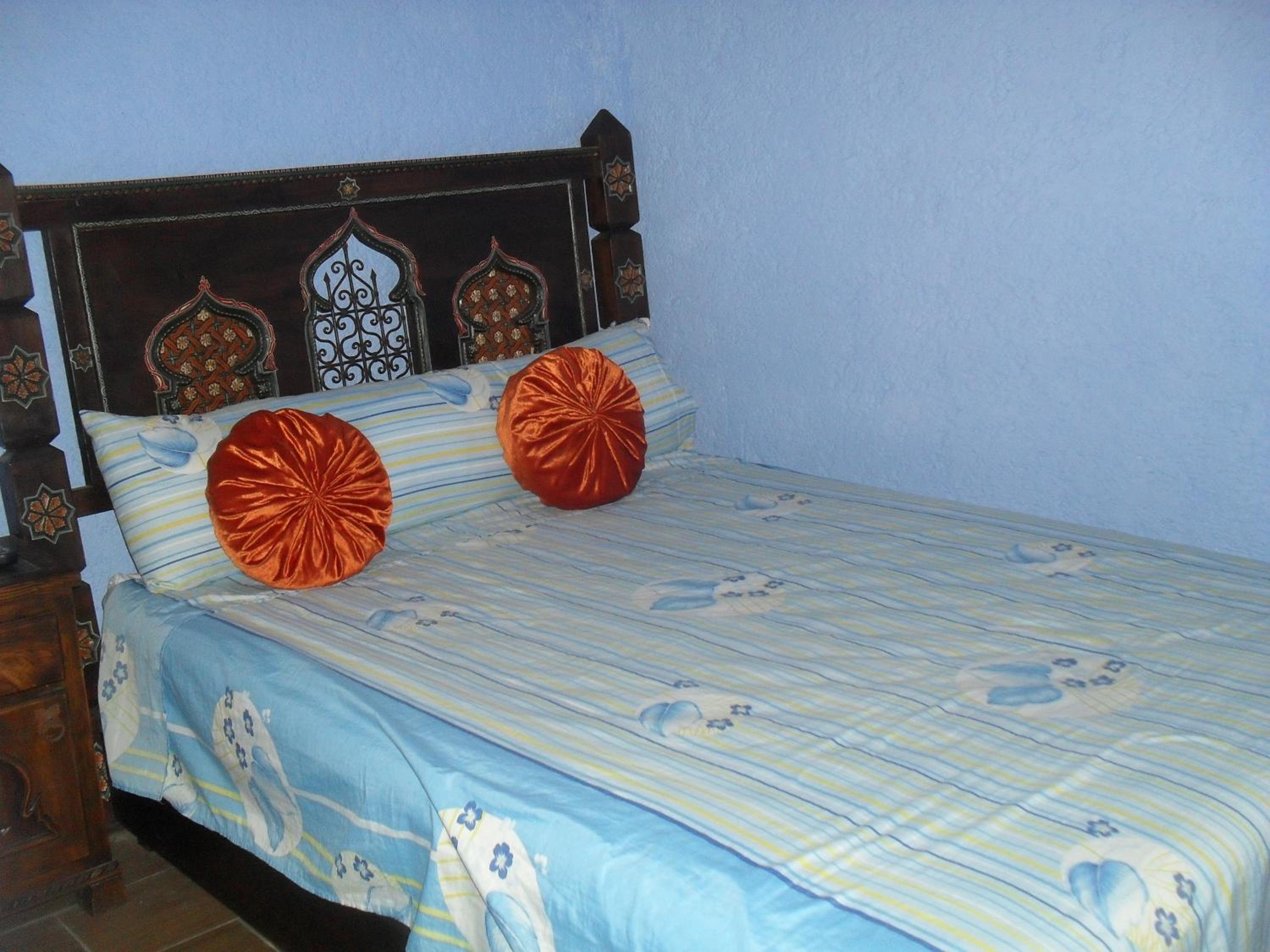 Standard Double Room - Photo 9