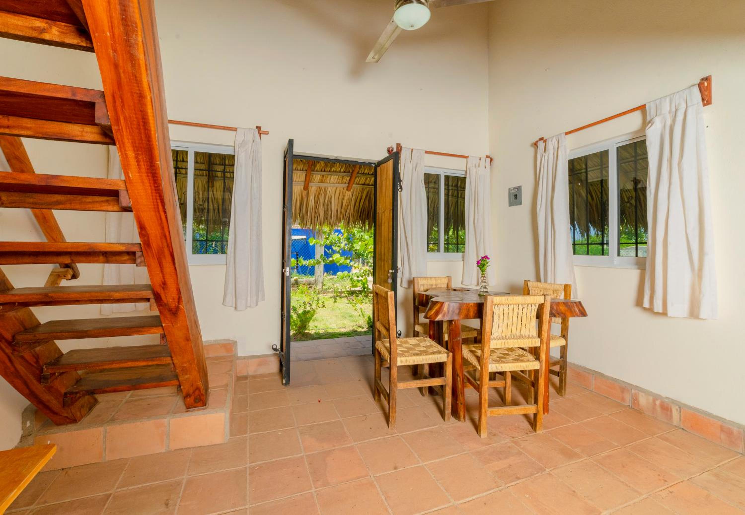One-Bedroom House photo 2