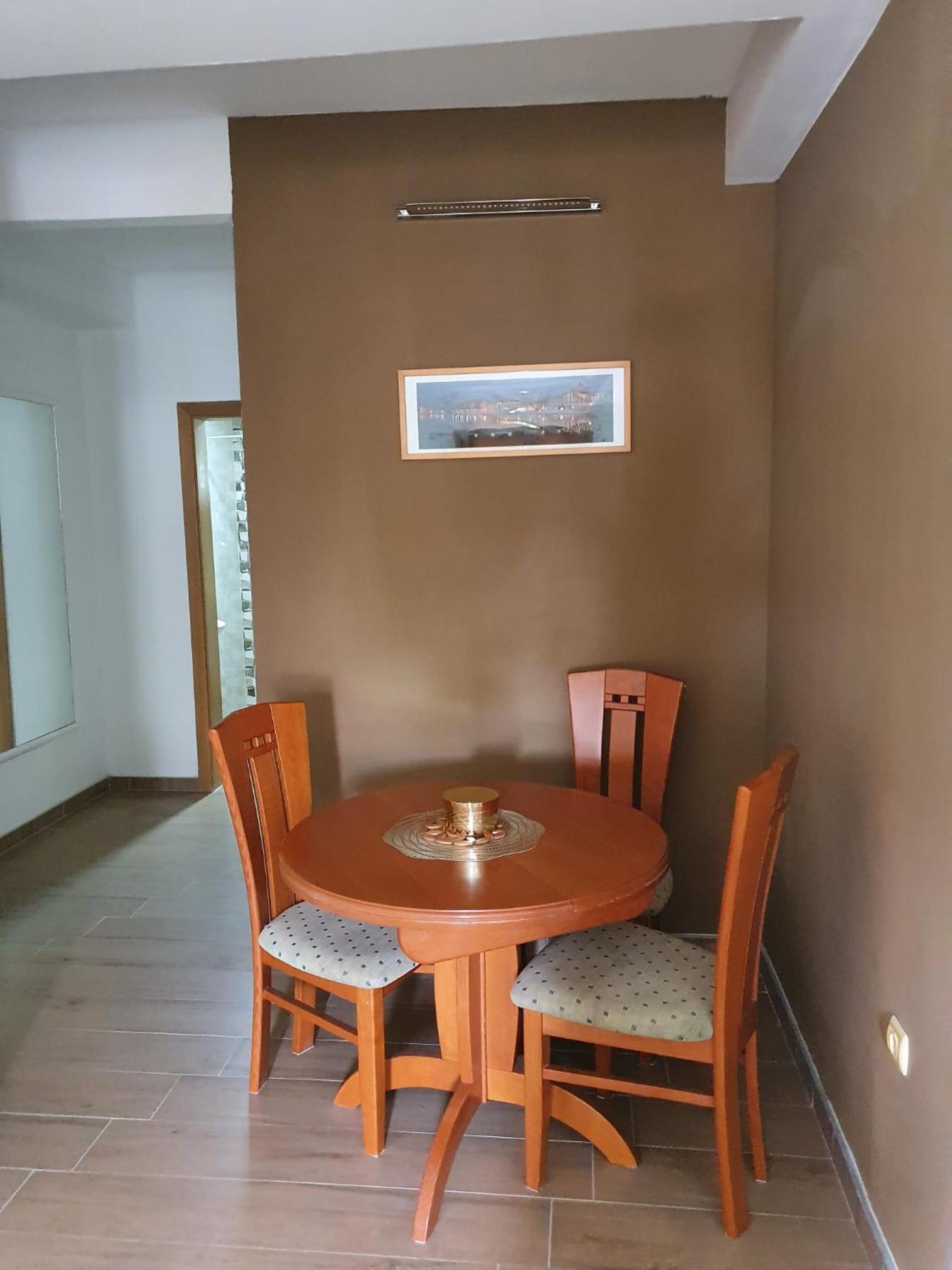 Studio Apartment photo 3